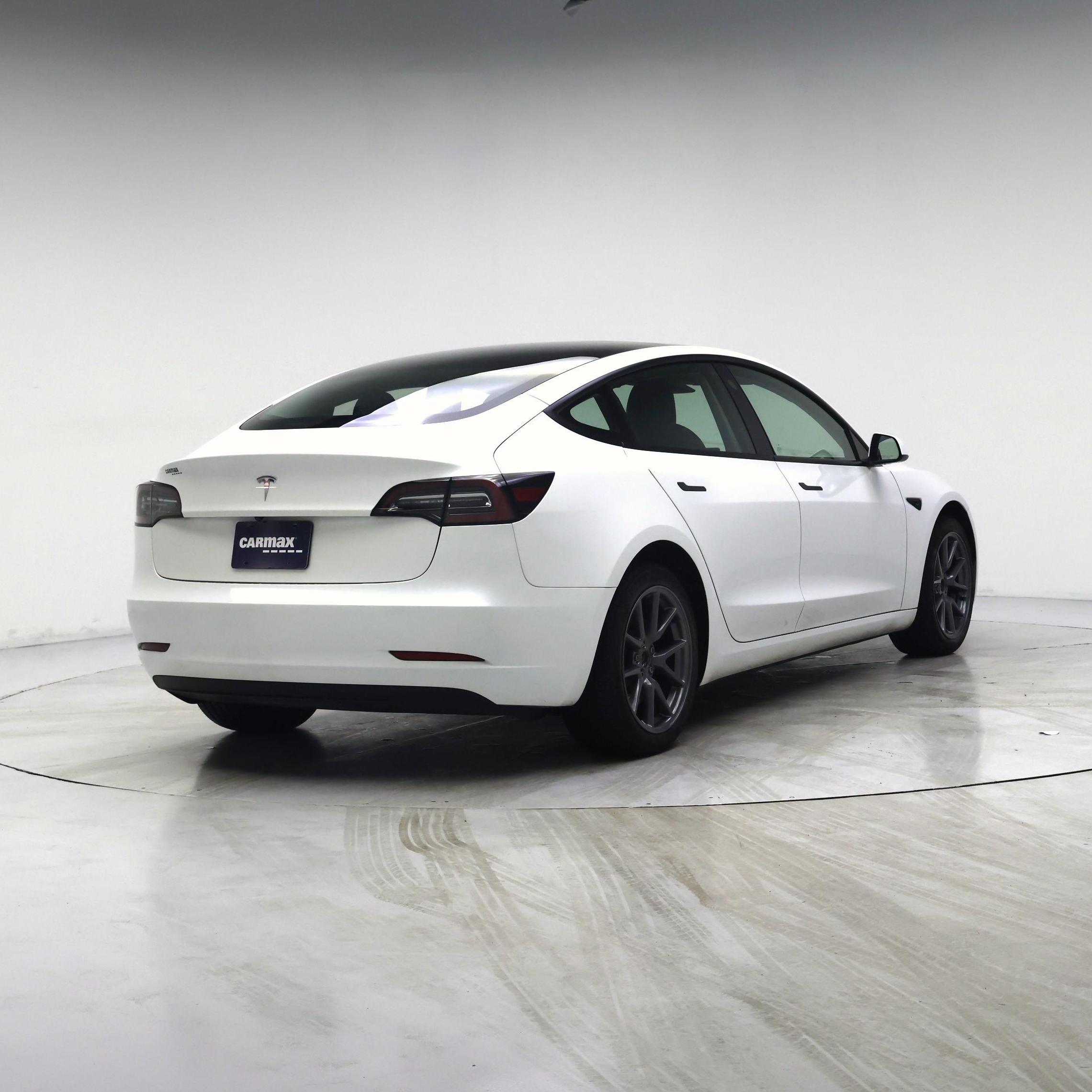 Thumbnail: 2023 Tesla Model 3 - 8
