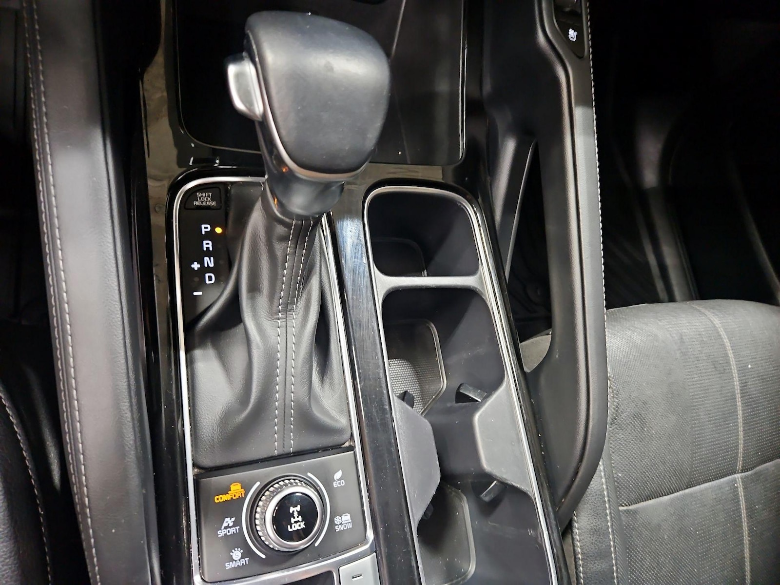2022 Kia Telluride SX - Photo 17