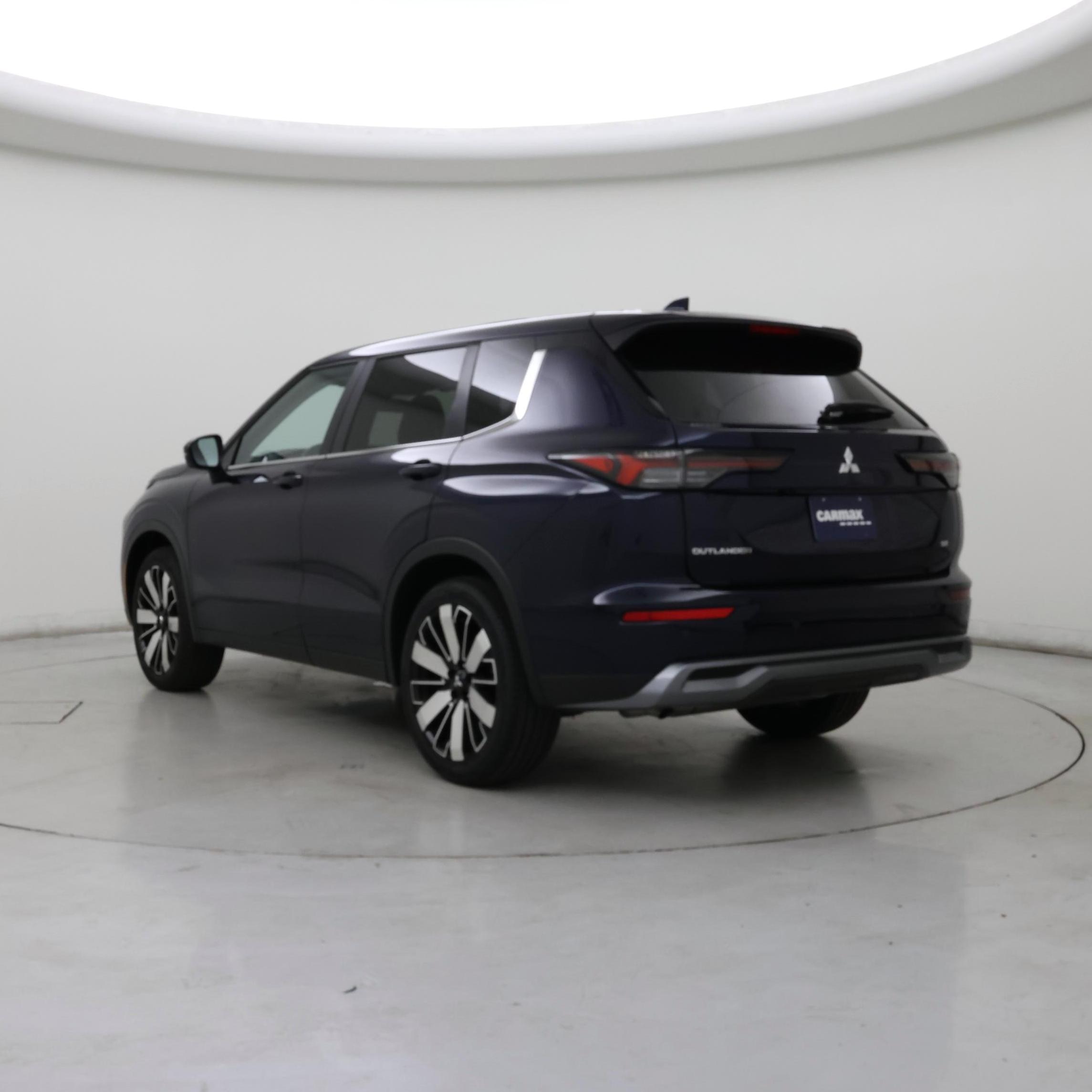Thumbnail: 2025 Mitsubishi Outlander - 2