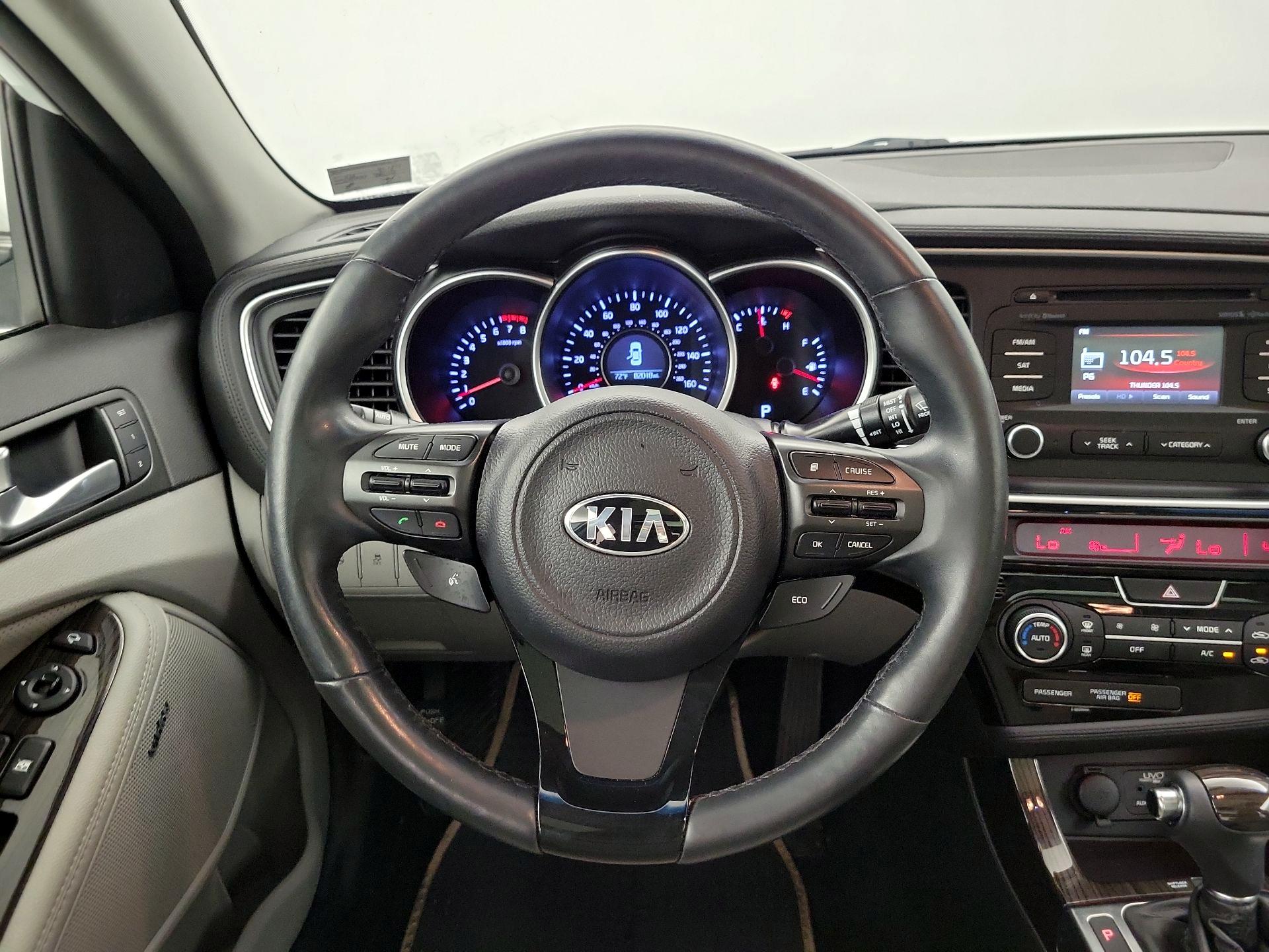 Thumbnail: 2015 Kia Optima - 10
