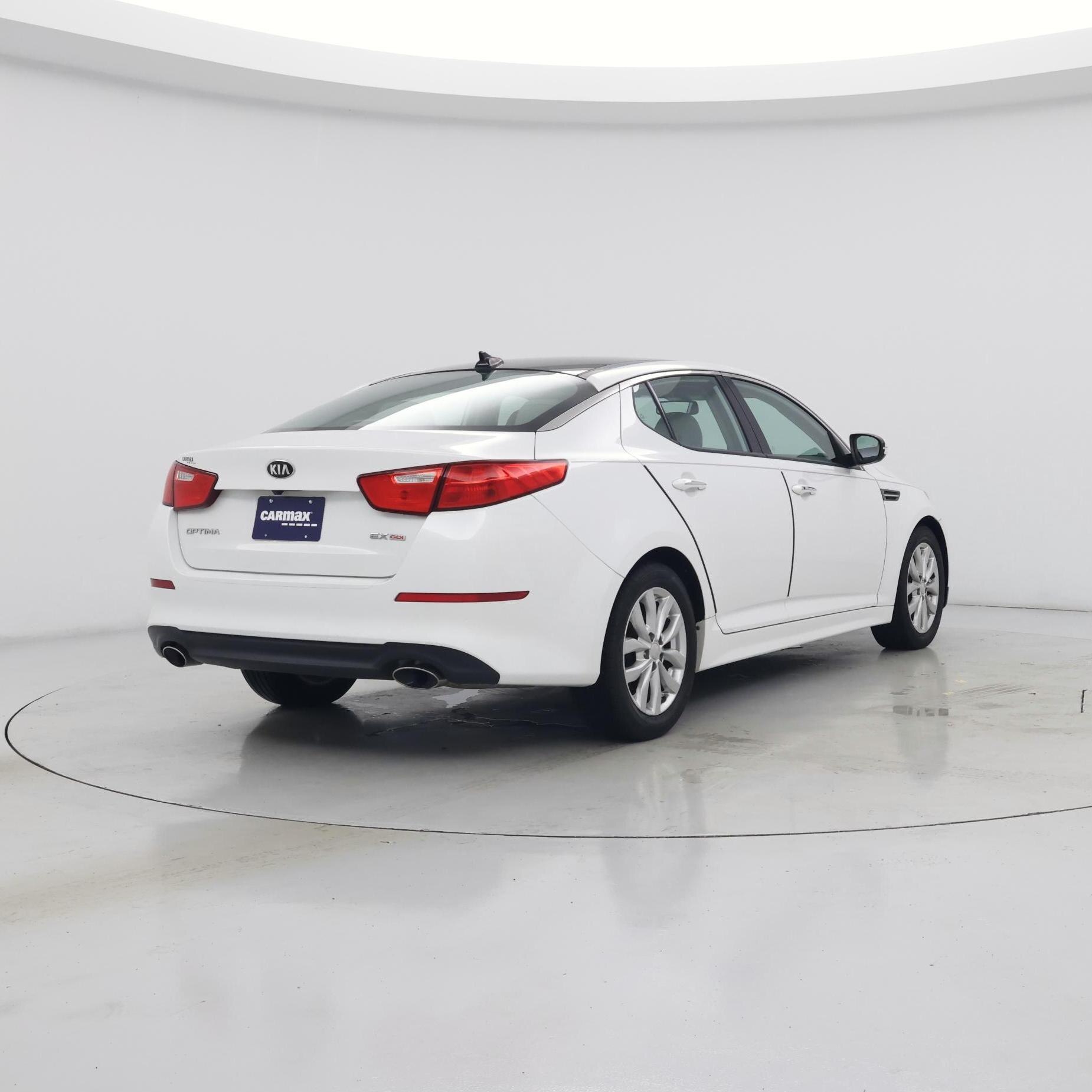 Thumbnail: 2015 Kia Optima - 8