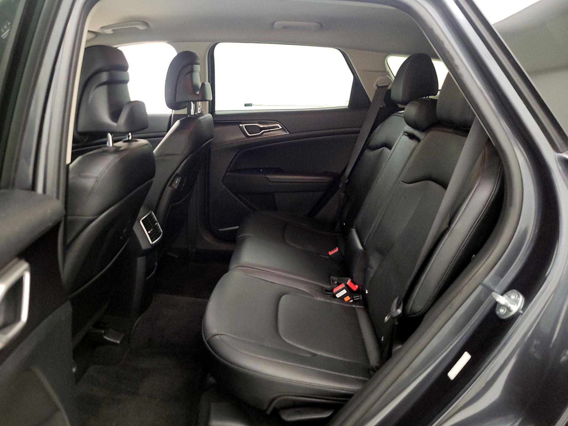 Thumbnail: 2023 Kia Sportage - 20