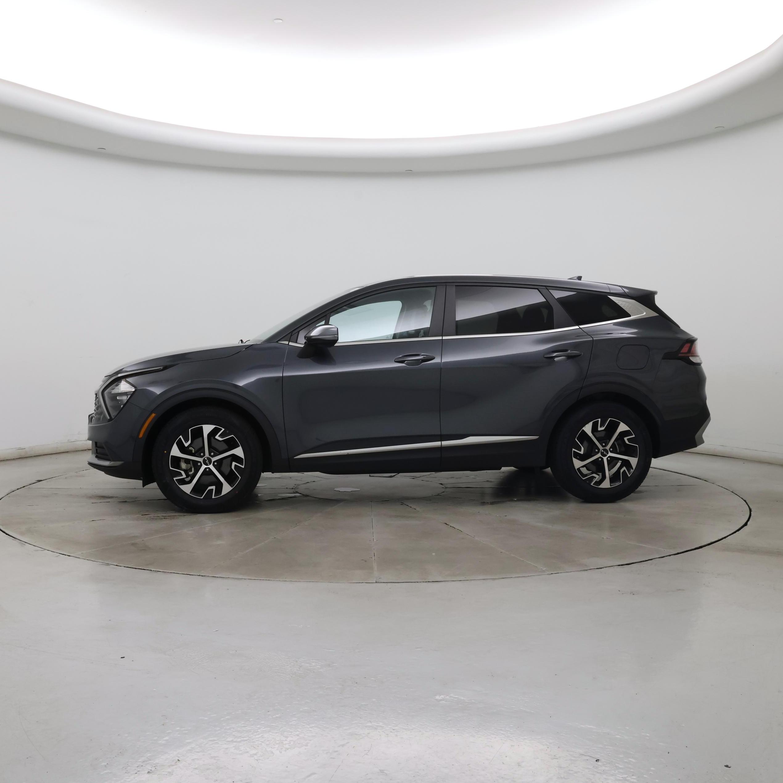 Thumbnail: 2023 Kia Sportage - 3