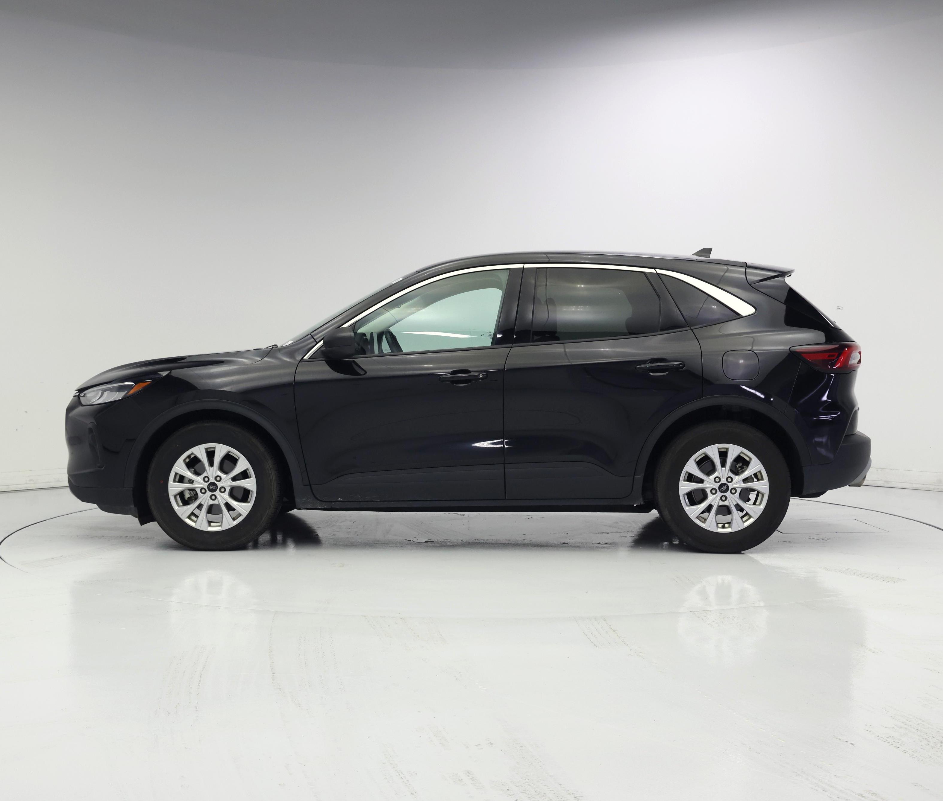 Thumbnail: 2024 Ford Escape - 3