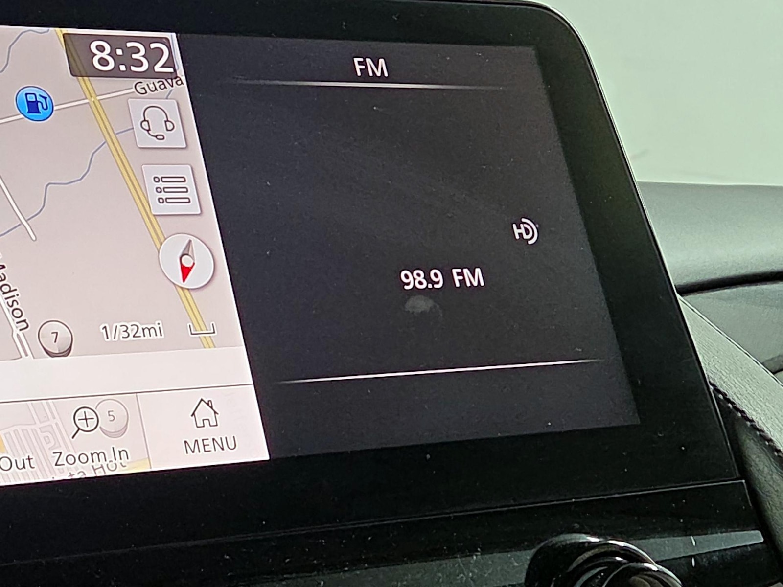 2021 Nissan Armada SV - Photo 17
