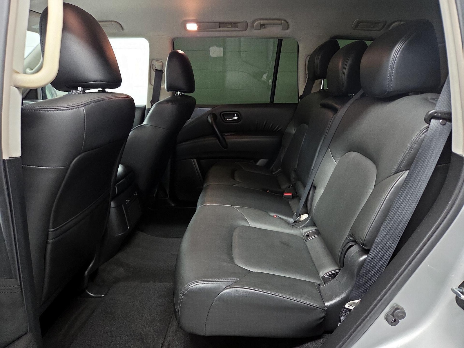 2021 Nissan Armada SV - Photo 21