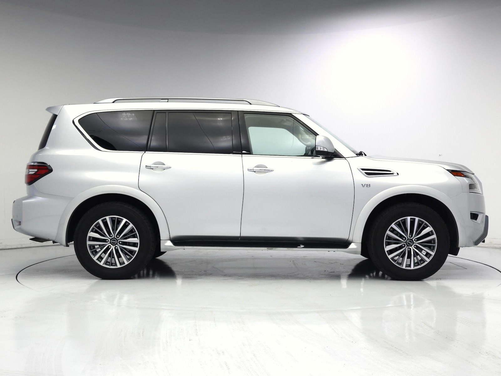 2021 Nissan Armada SV - Photo 8