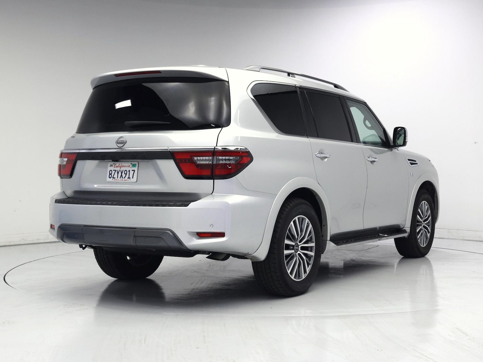 2021 Nissan Armada SV - Photo 9