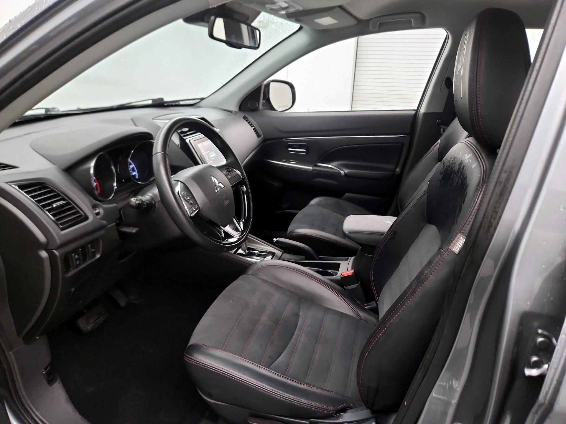 Thumbnail: 2024 Mitsubishi Outlander Sport - 11