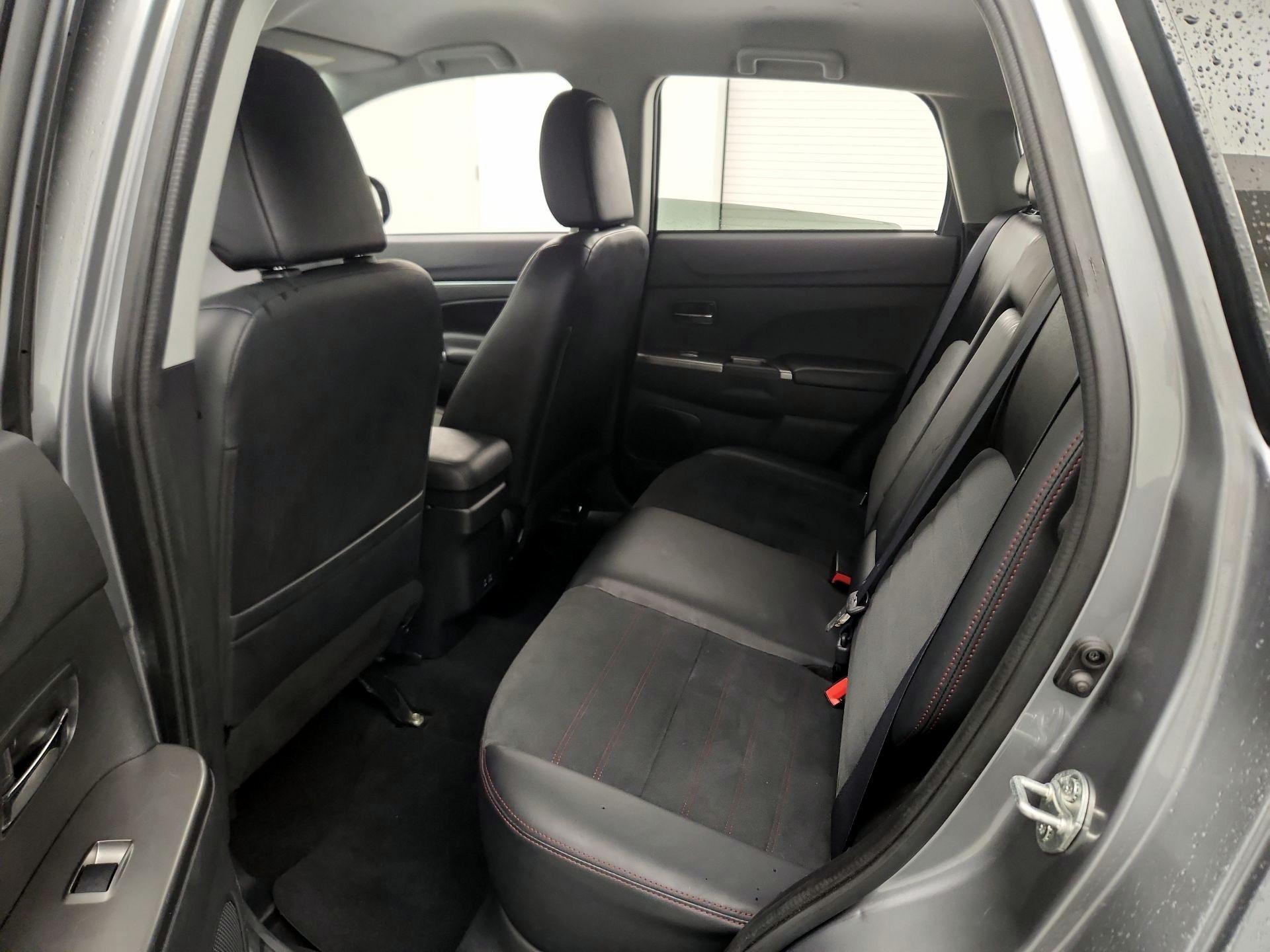 Thumbnail: 2024 Mitsubishi Outlander Sport - 19