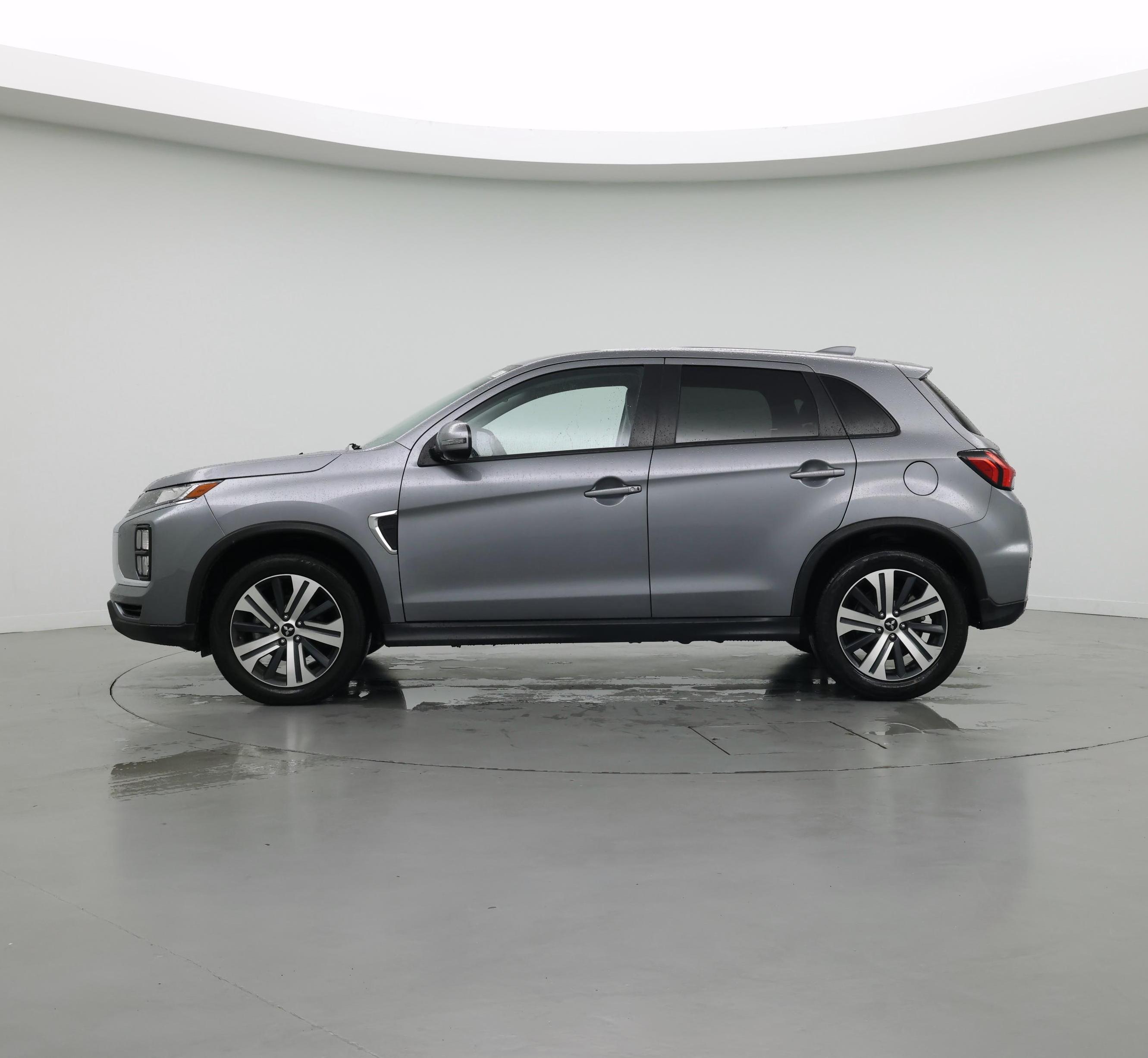 Thumbnail: 2024 Mitsubishi Outlander Sport - 3