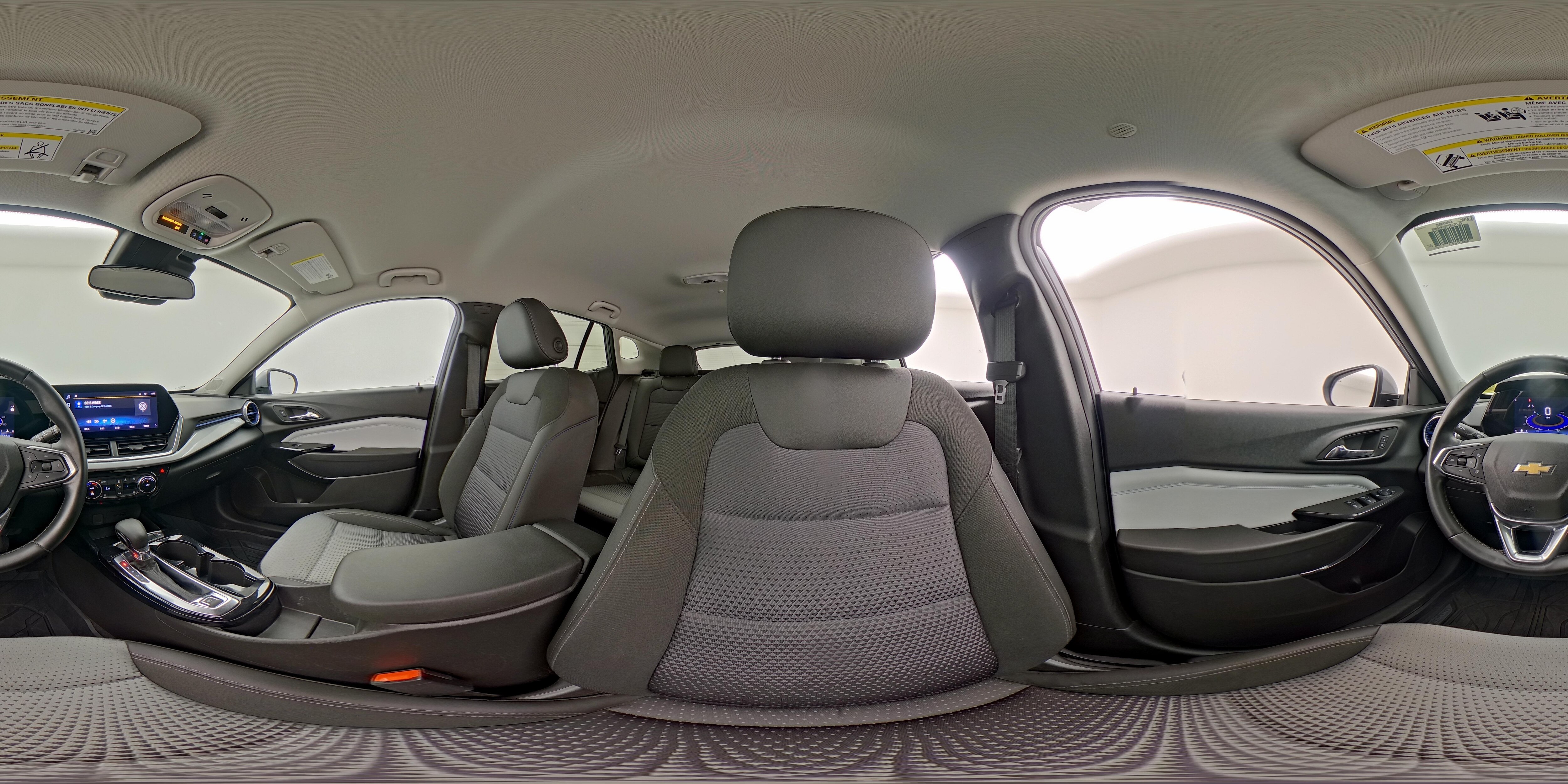 2025 Chevrolet Trax LT - Photo 26