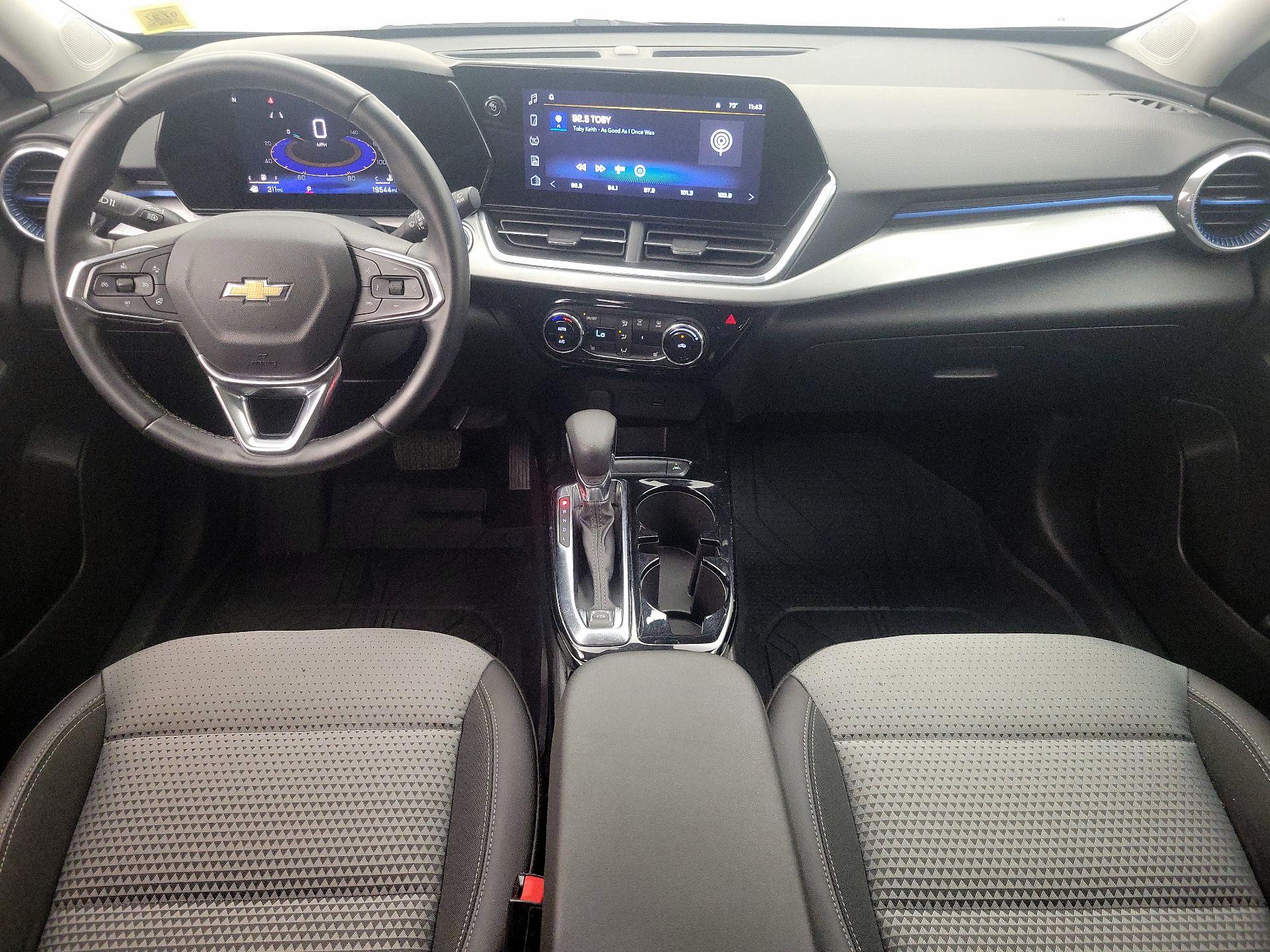 Thumbnail: 2025 Chevrolet Trax - 9