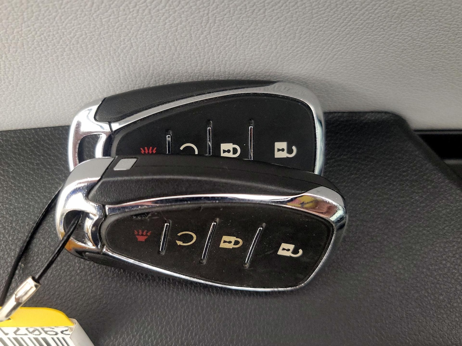 2025 Chevrolet Trax LT - Photo 23