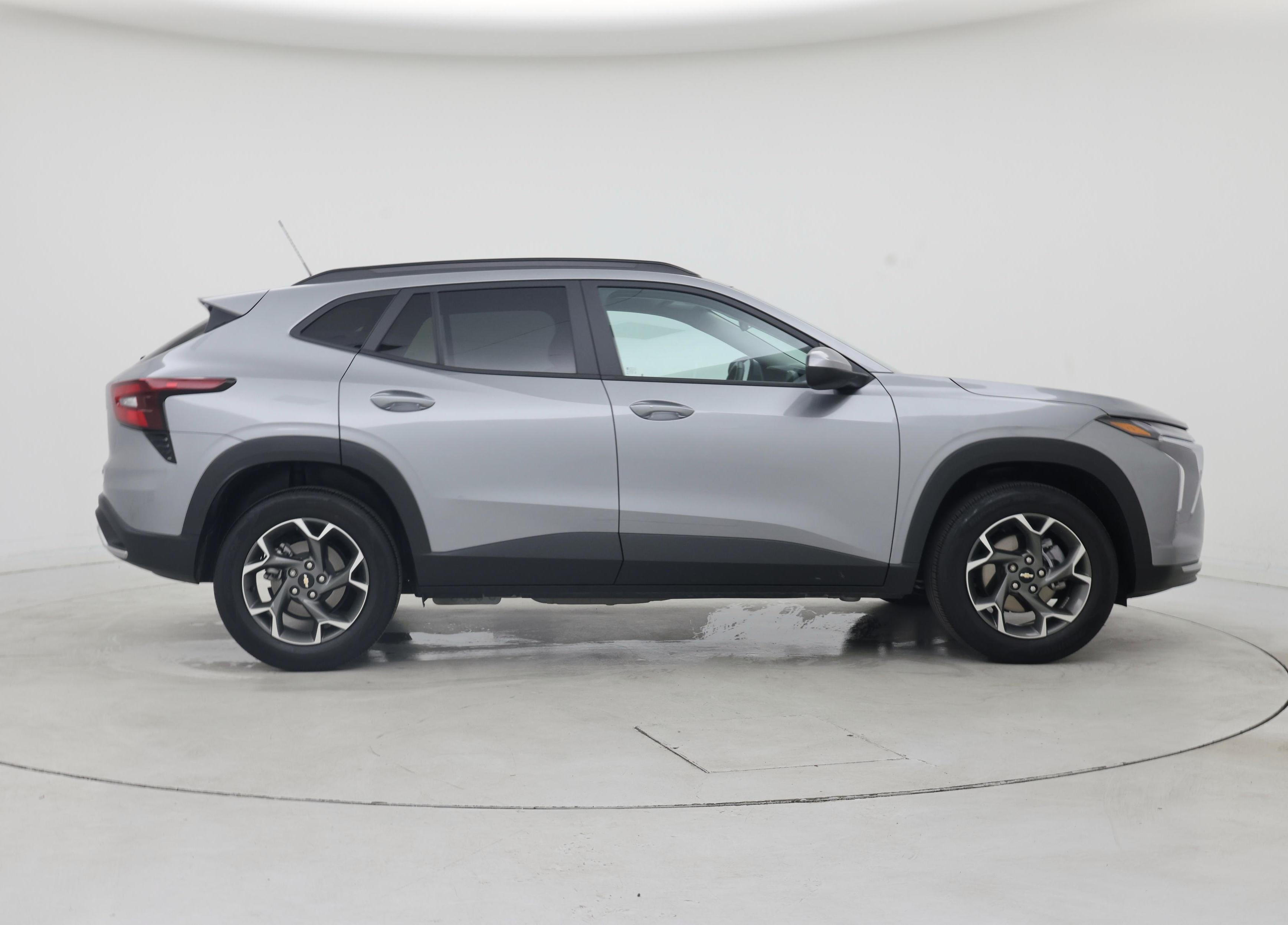 Thumbnail: 2025 Chevrolet Trax - 7