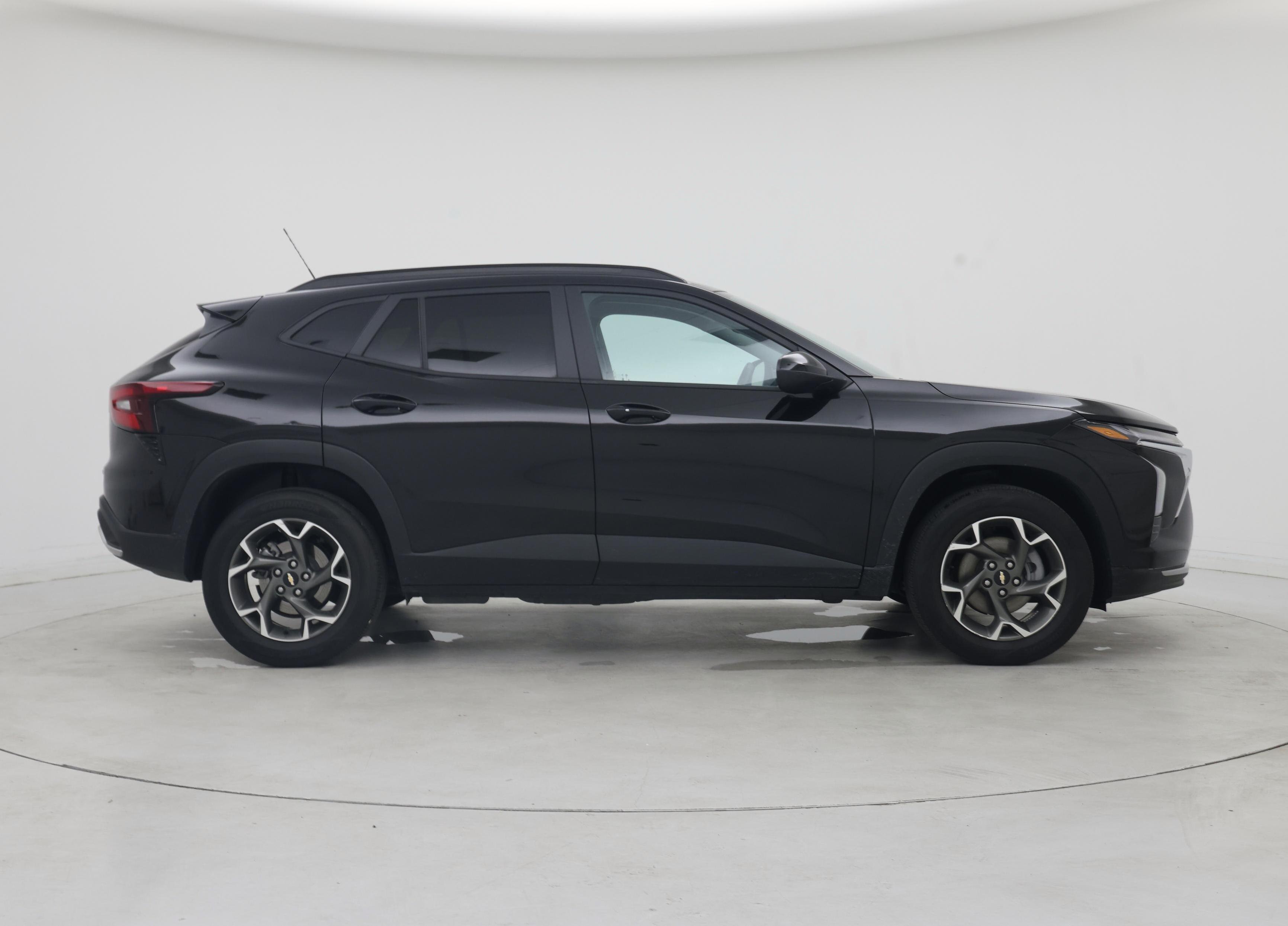 Thumbnail: 2025 Chevrolet Trax - 7
