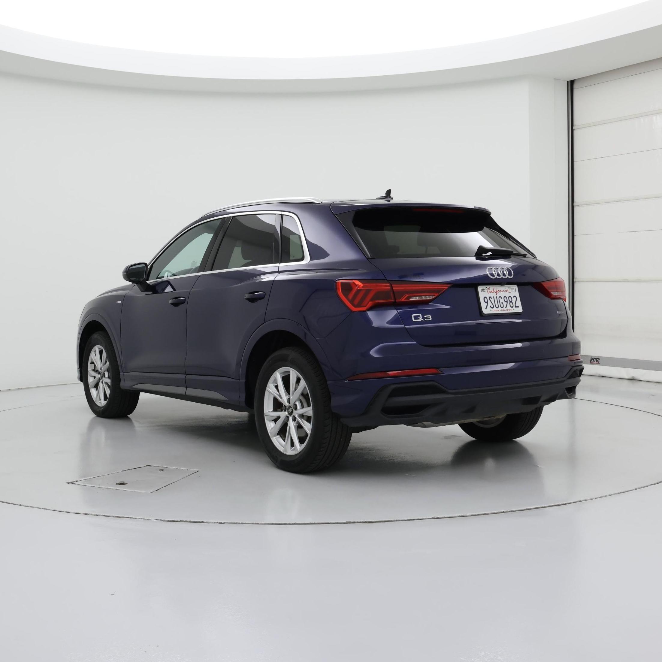 Thumbnail: 2025 Audi Q3 - 2