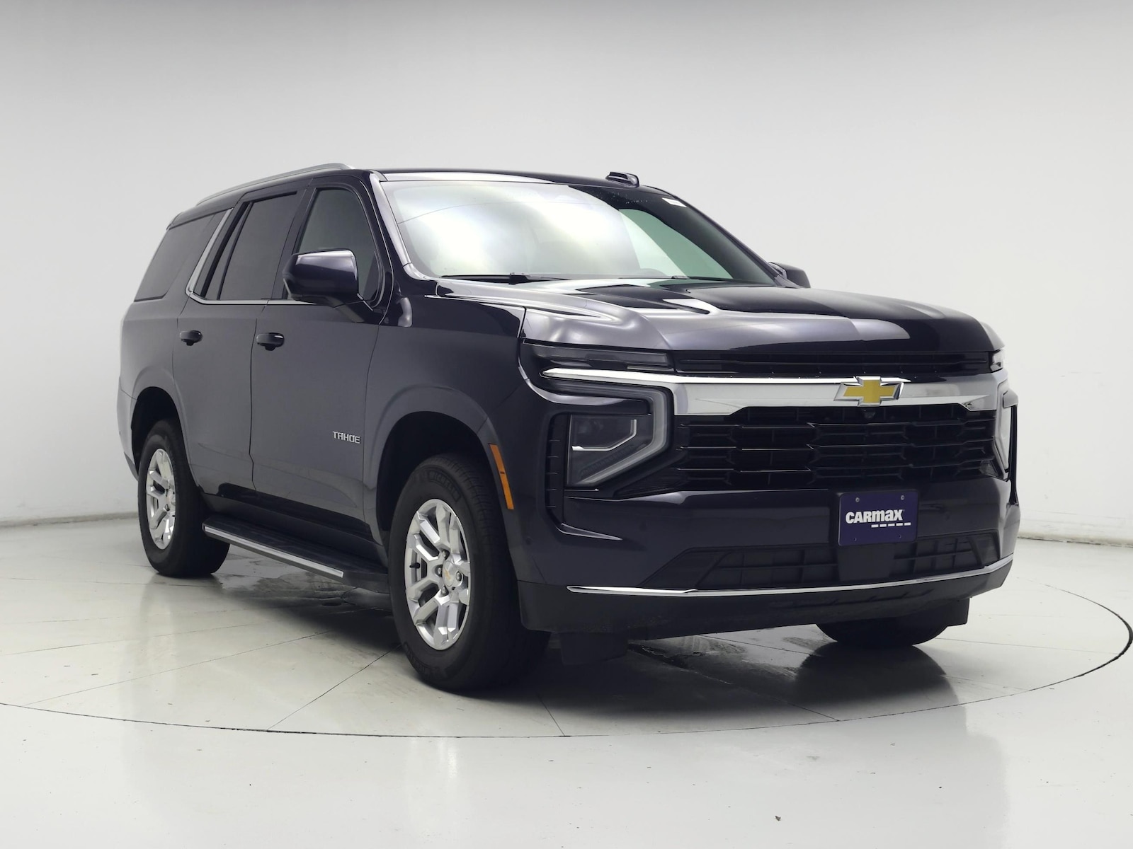 2025 Chevrolet Tahoe LS - Photo 2