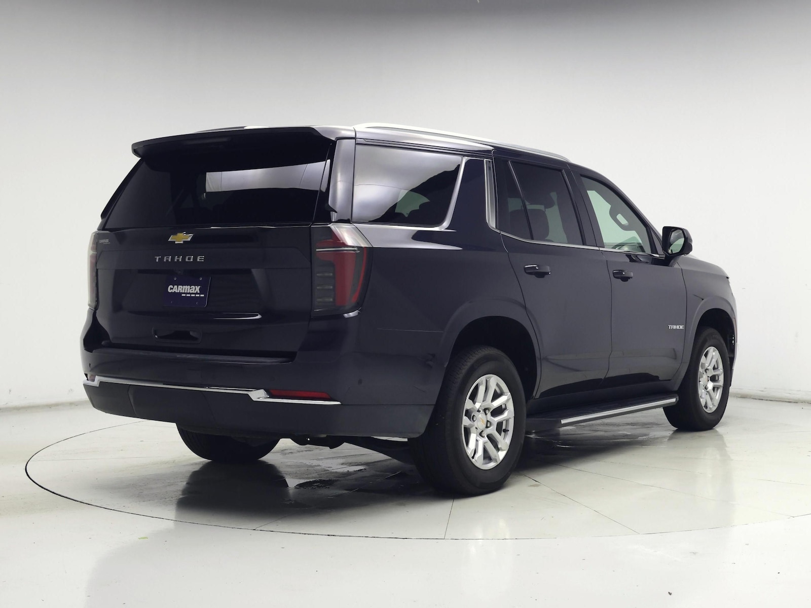 2025 Chevrolet Tahoe LS - Photo 9