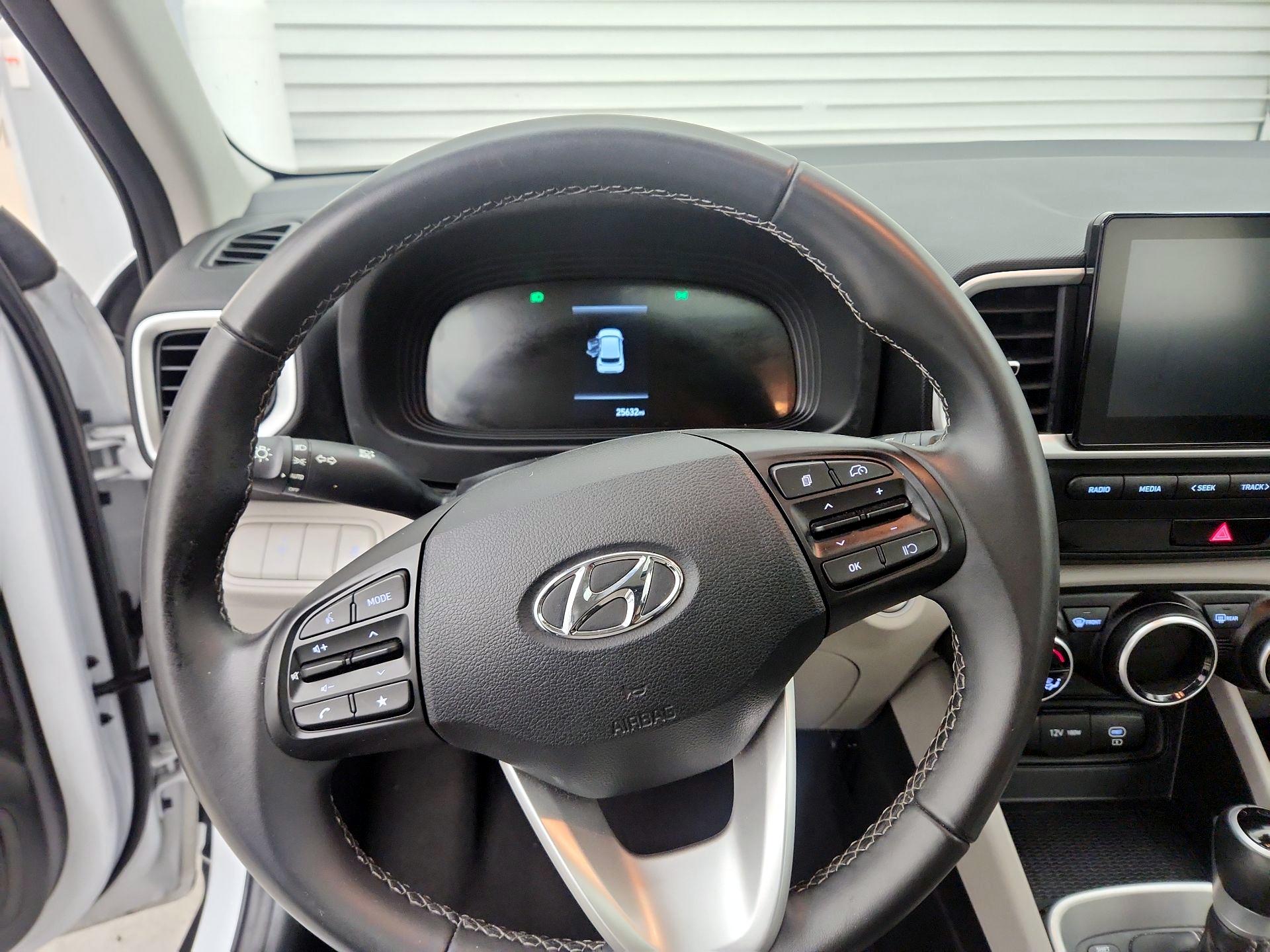 Thumbnail: 2025 Hyundai Venue - 10