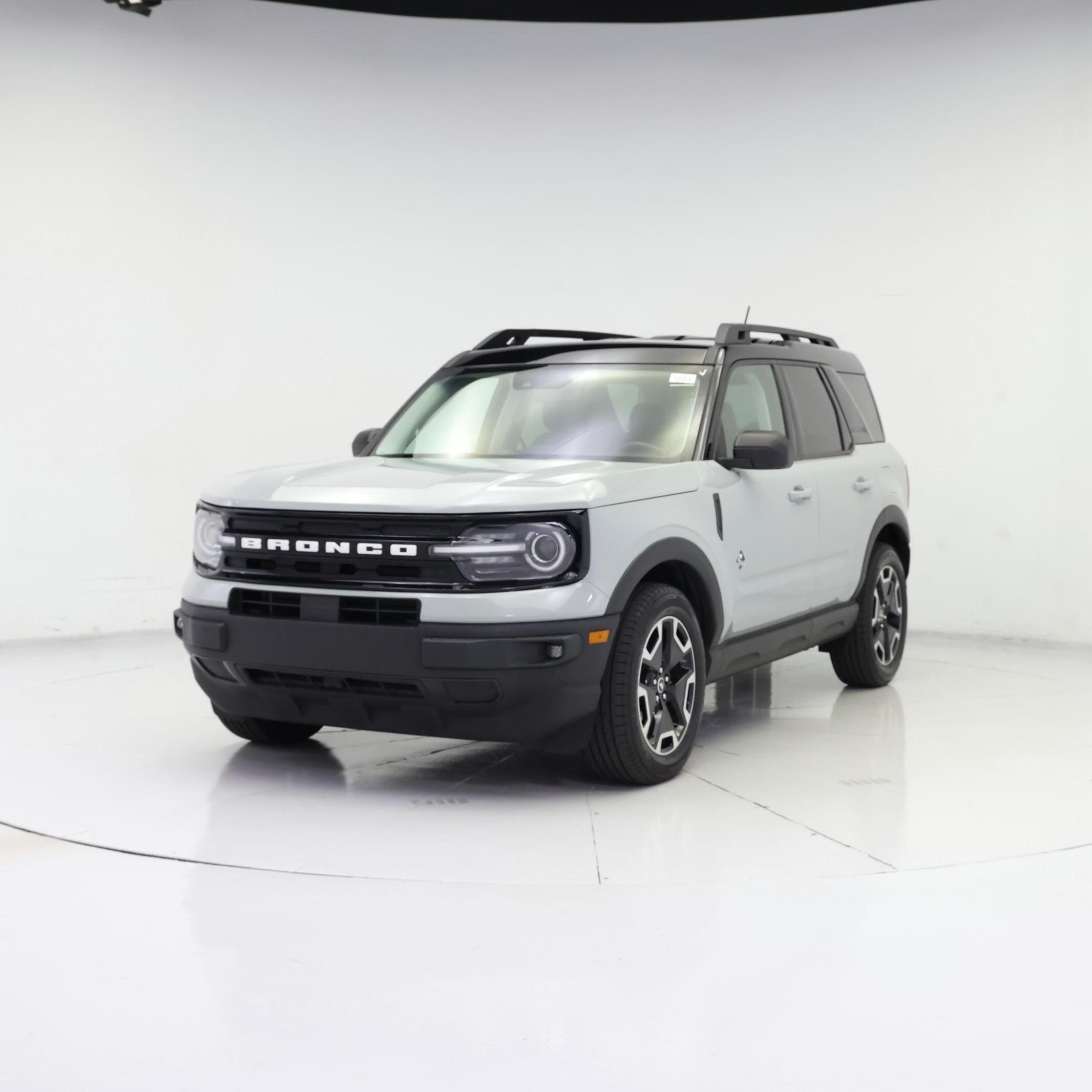 Thumbnail: 2022 Ford Bronco Sport - 4