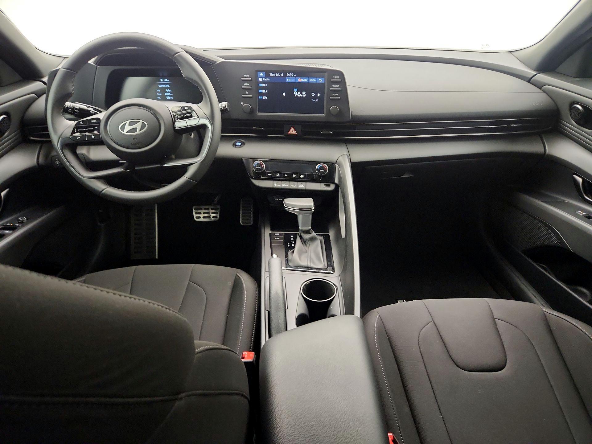 Thumbnail: 2025 Hyundai Elantra - 9