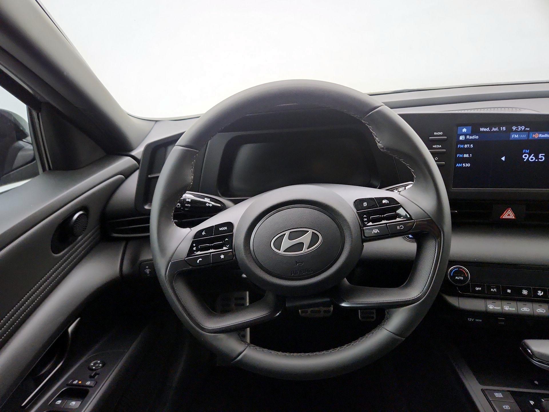 Thumbnail: 2025 Hyundai Elantra - 10