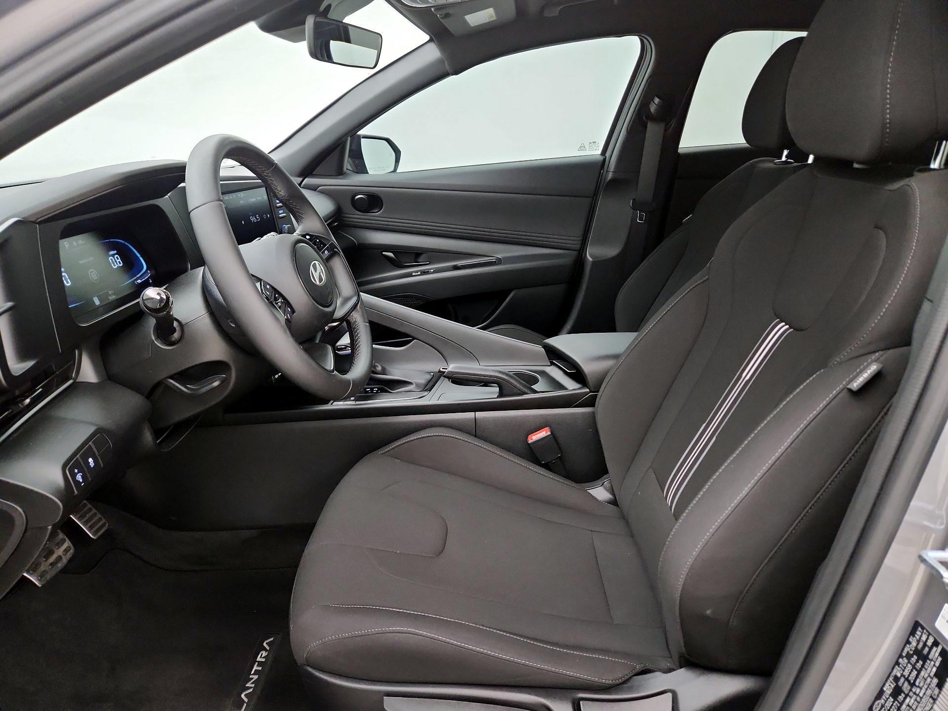 Thumbnail: 2025 Hyundai Elantra - 11