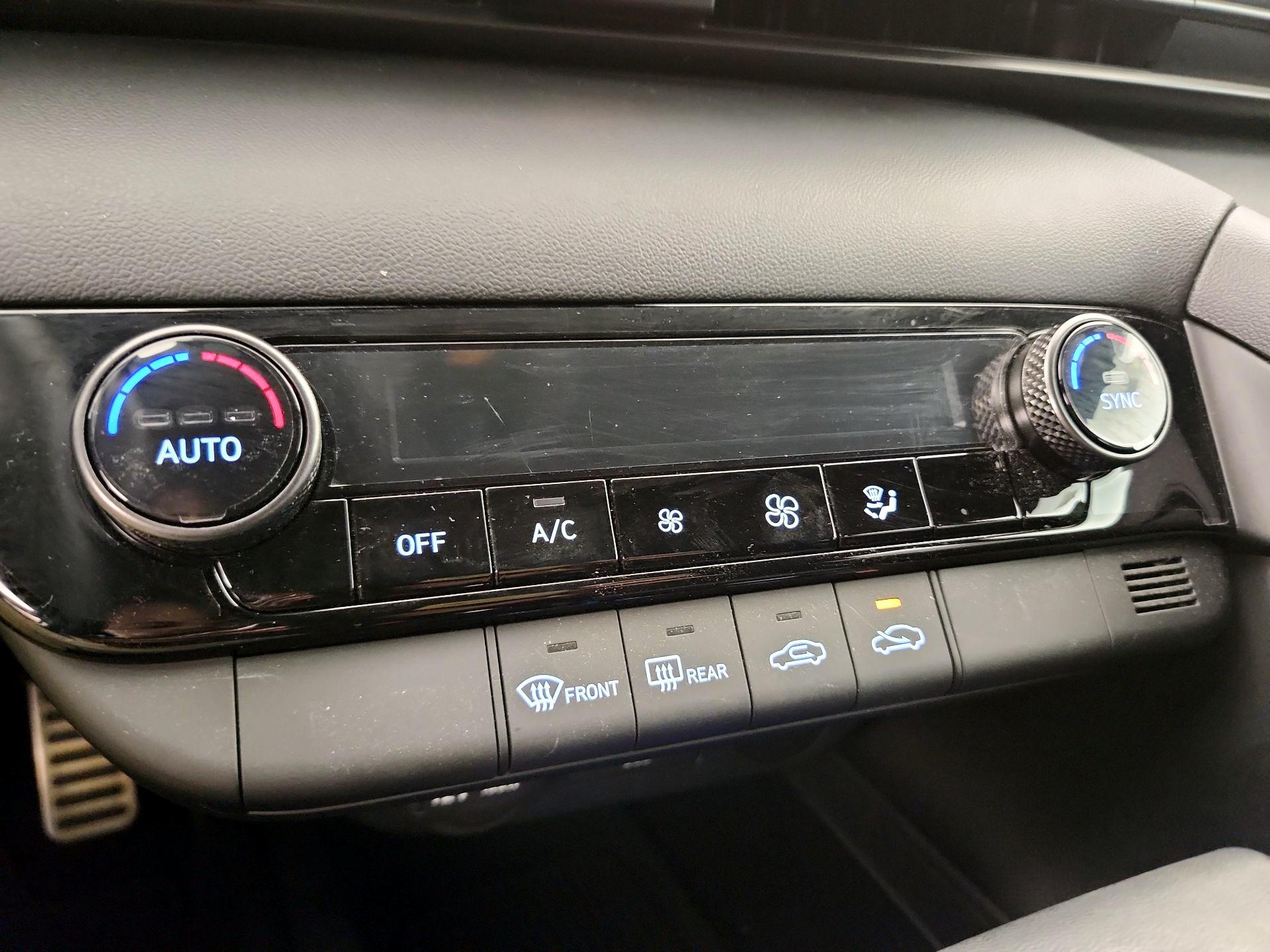 Thumbnail: 2025 Hyundai Elantra - 16