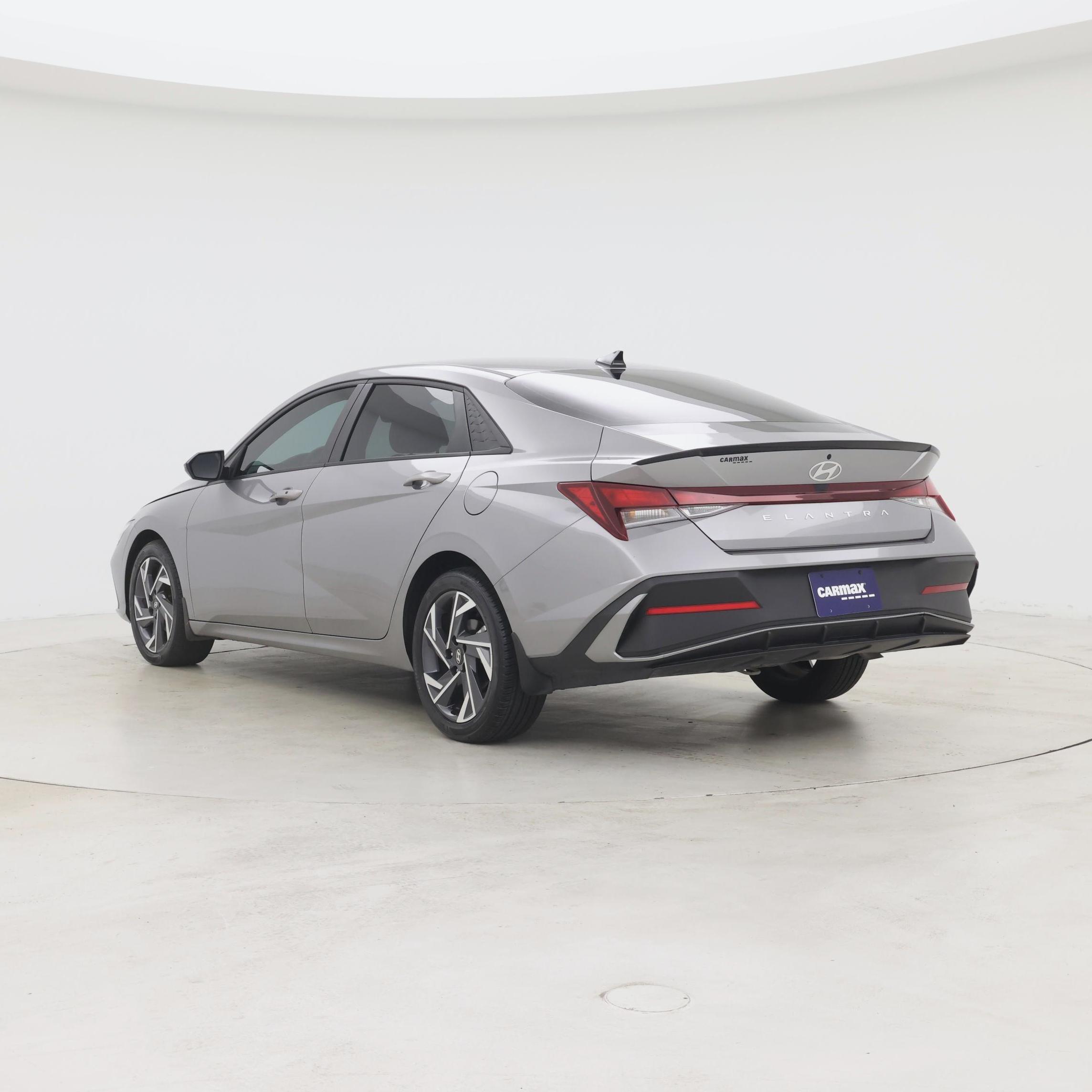 Thumbnail: 2025 Hyundai Elantra - 2