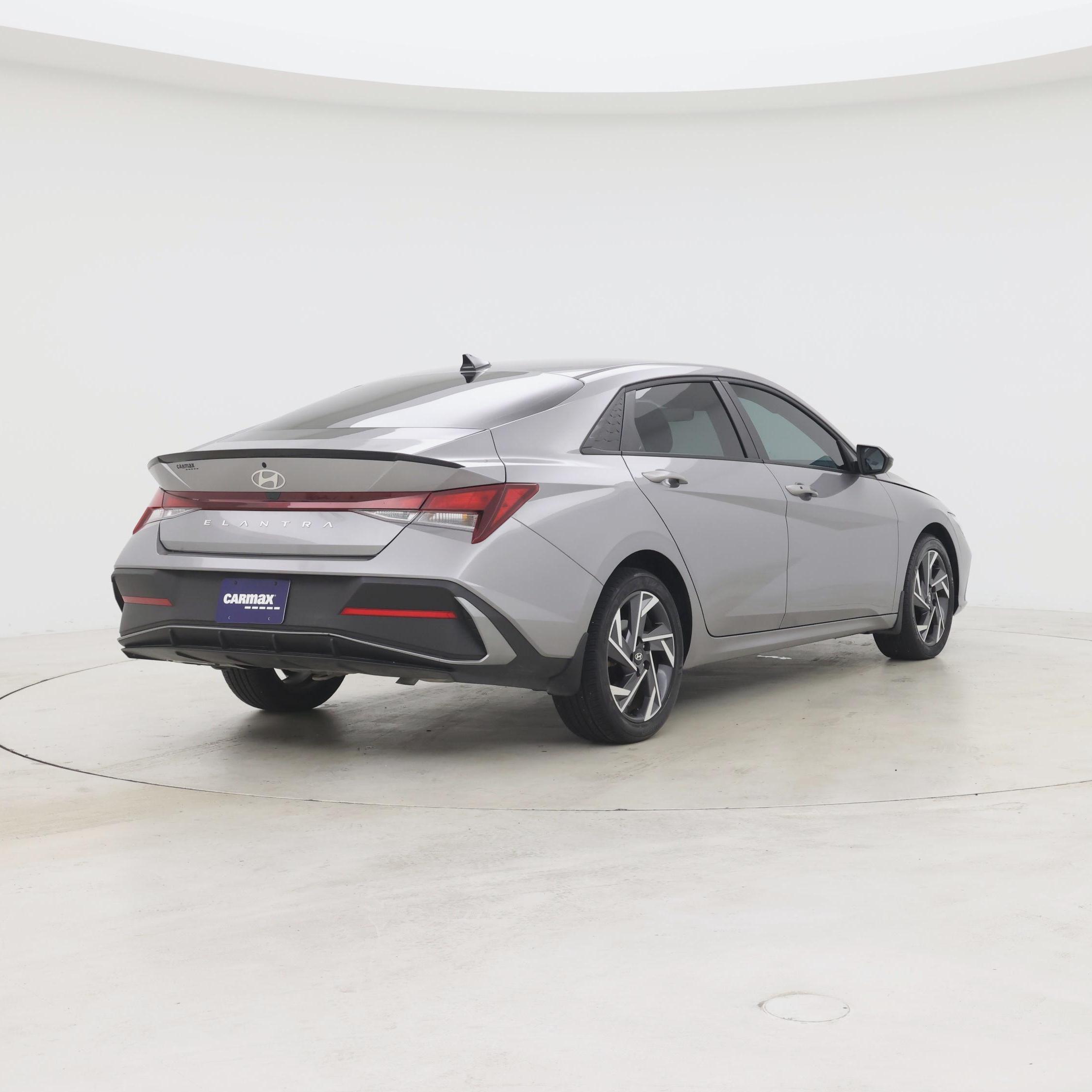 Thumbnail: 2025 Hyundai Elantra - 8