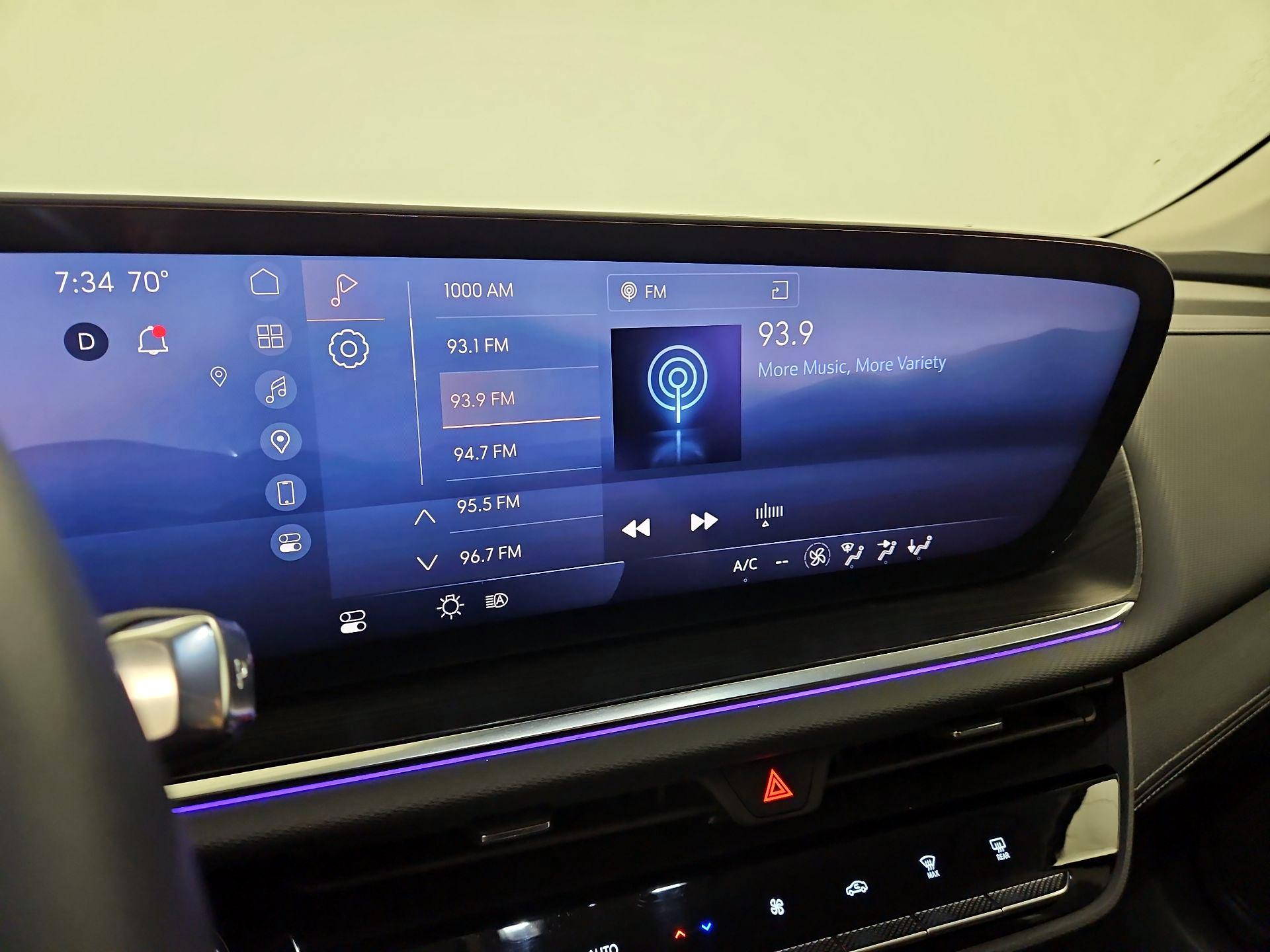 Thumbnail: 2024 Buick Envision - 13