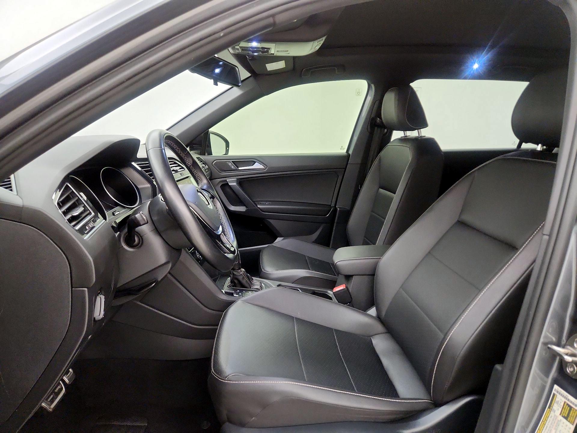 Thumbnail: 2021 Volkswagen Tiguan - 11