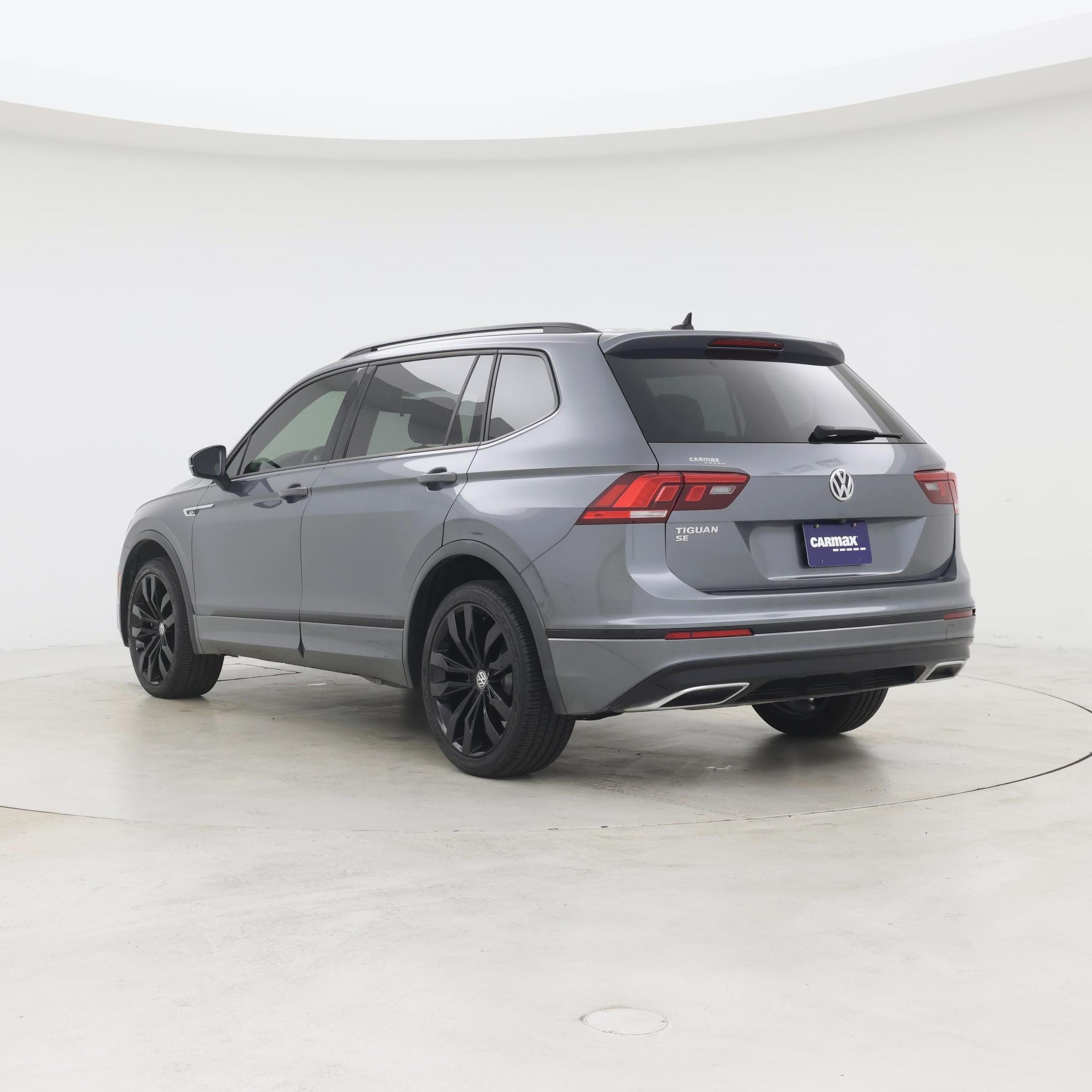 Thumbnail: 2021 Volkswagen Tiguan - 2