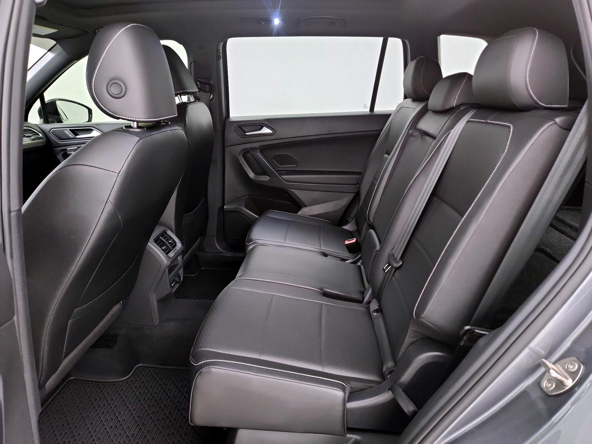 Thumbnail: 2021 Volkswagen Tiguan - 20
