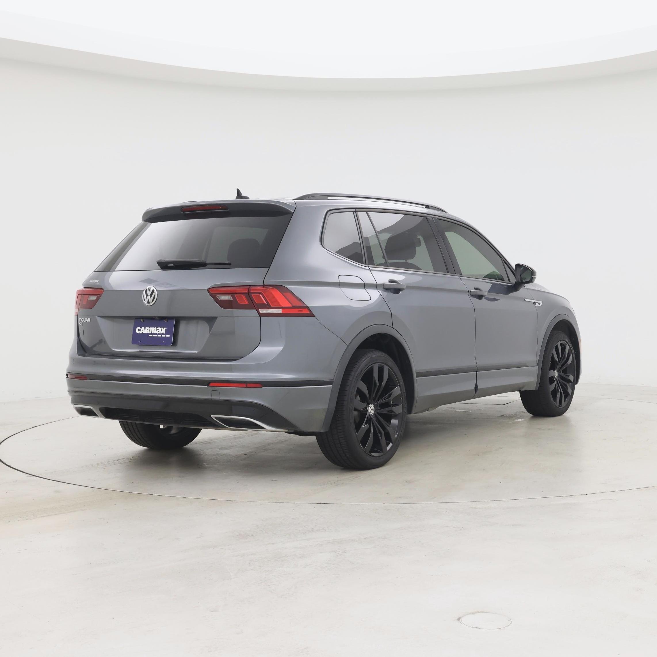 Thumbnail: 2021 Volkswagen Tiguan - 8