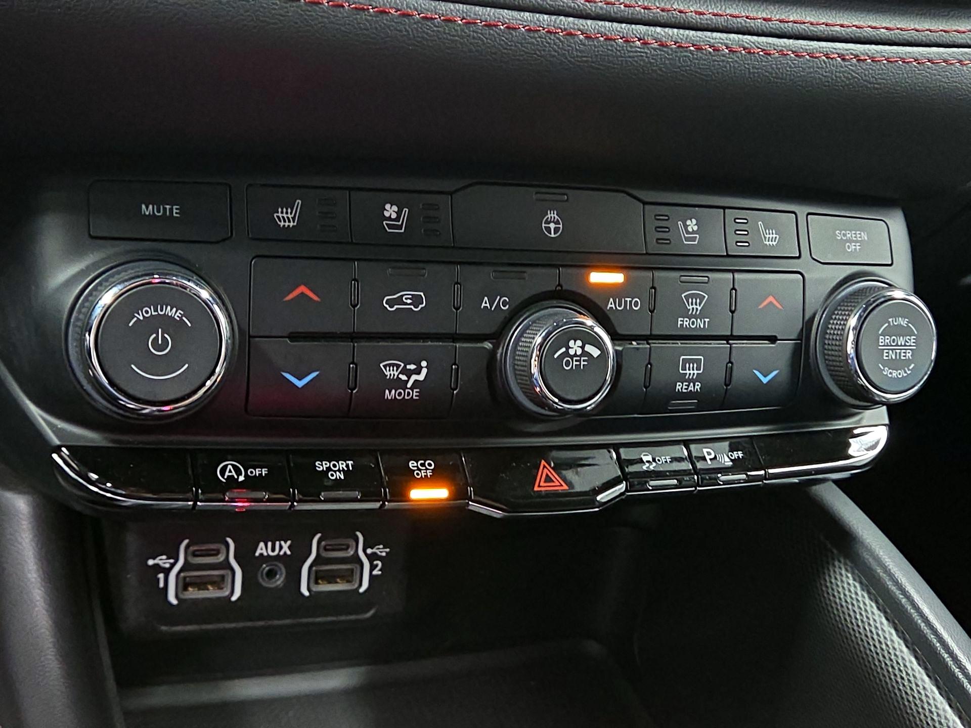 Thumbnail: 2024 Dodge Durango - 17