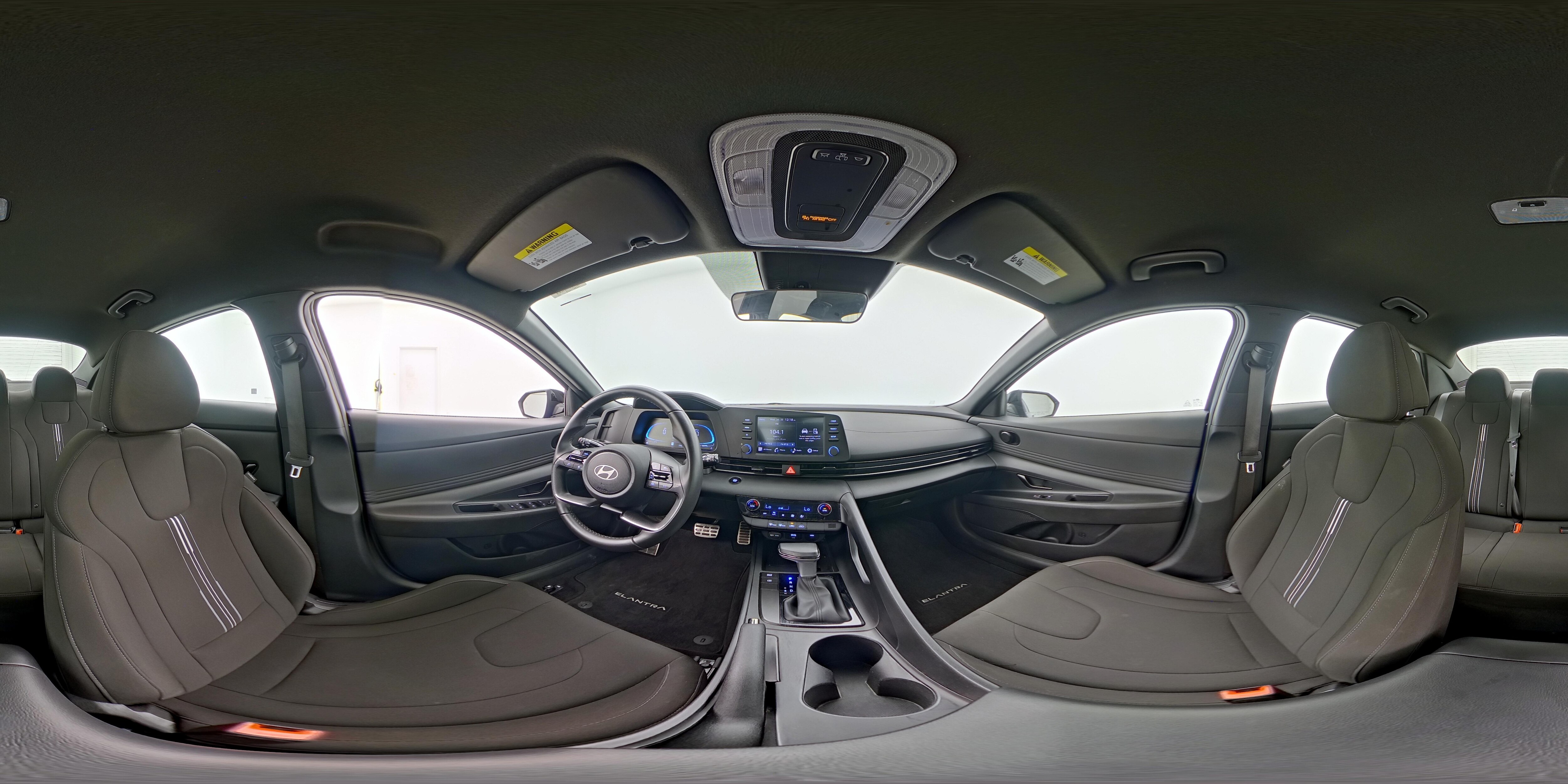 2025 Hyundai Elantra SEL - Photo 24