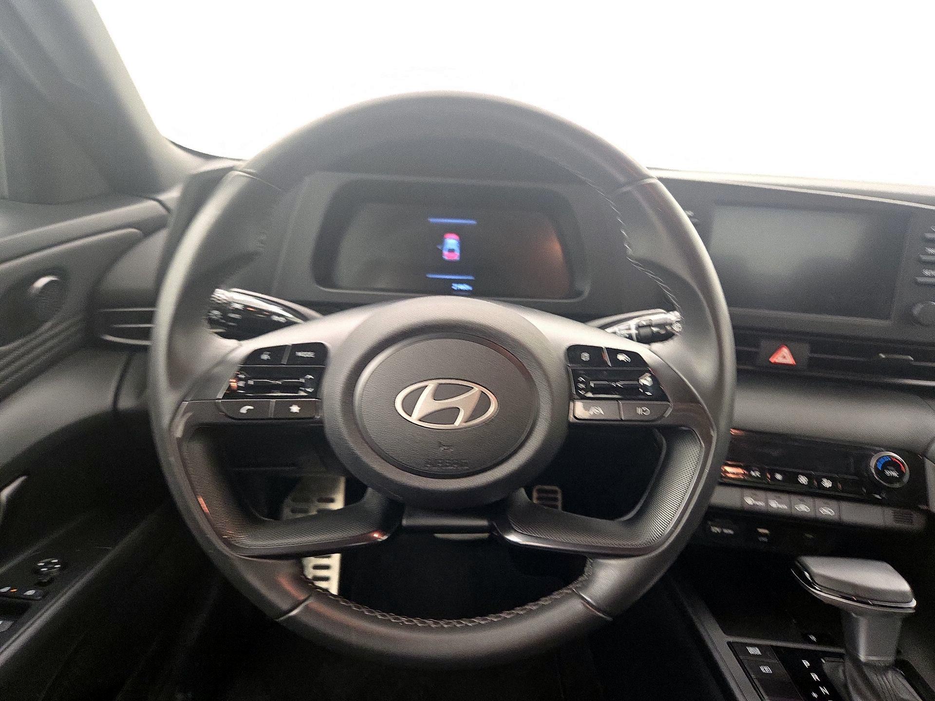 Thumbnail: 2025 Hyundai Elantra - 10