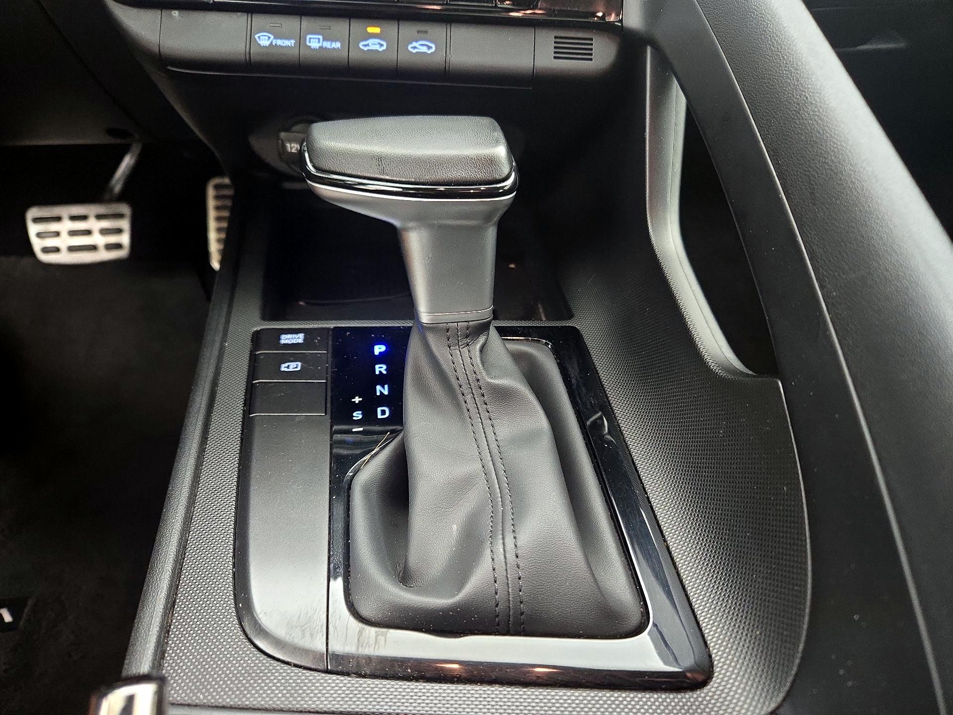 Thumbnail: 2025 Hyundai Elantra - 17
