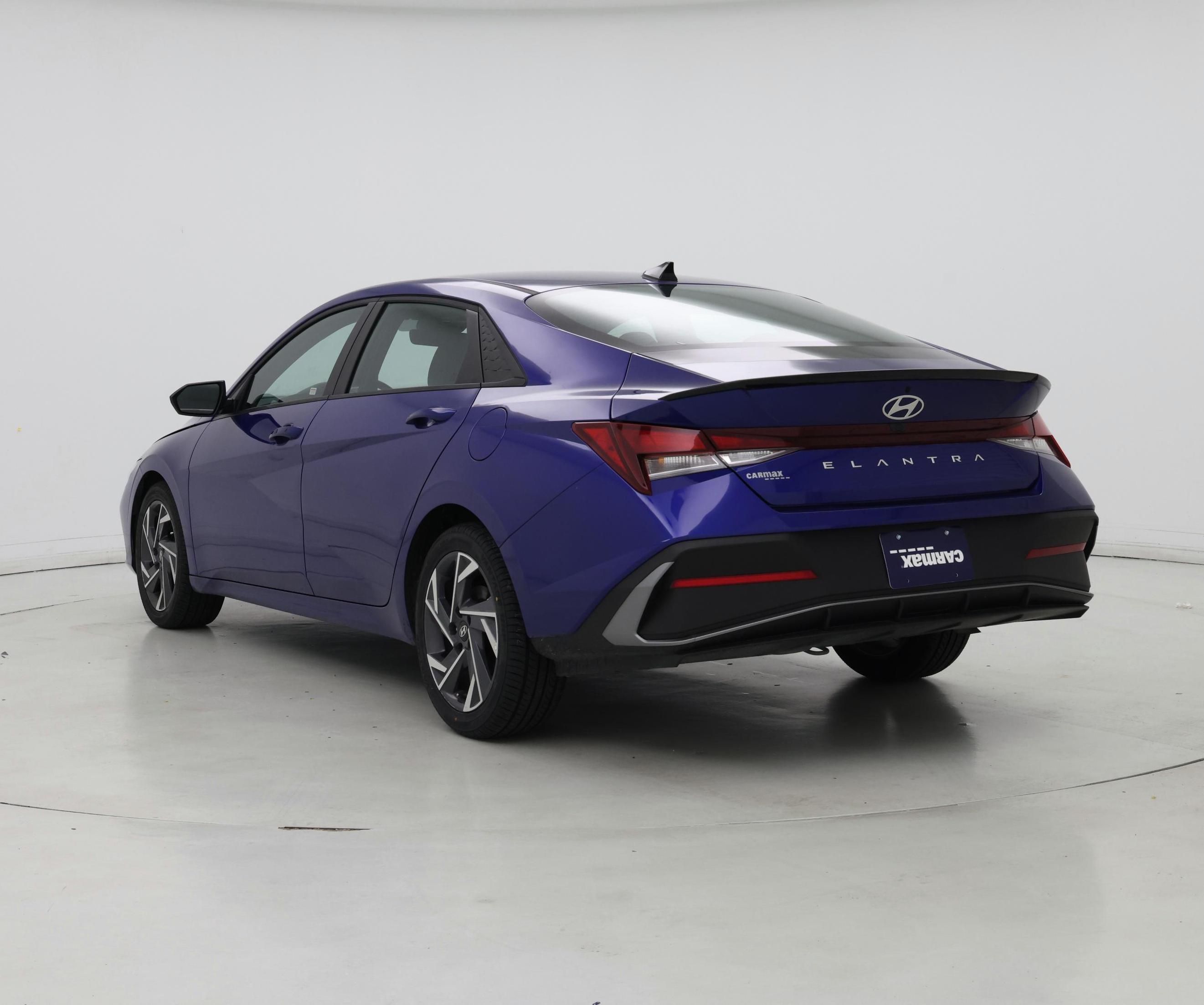 Thumbnail: 2025 Hyundai Elantra - 2