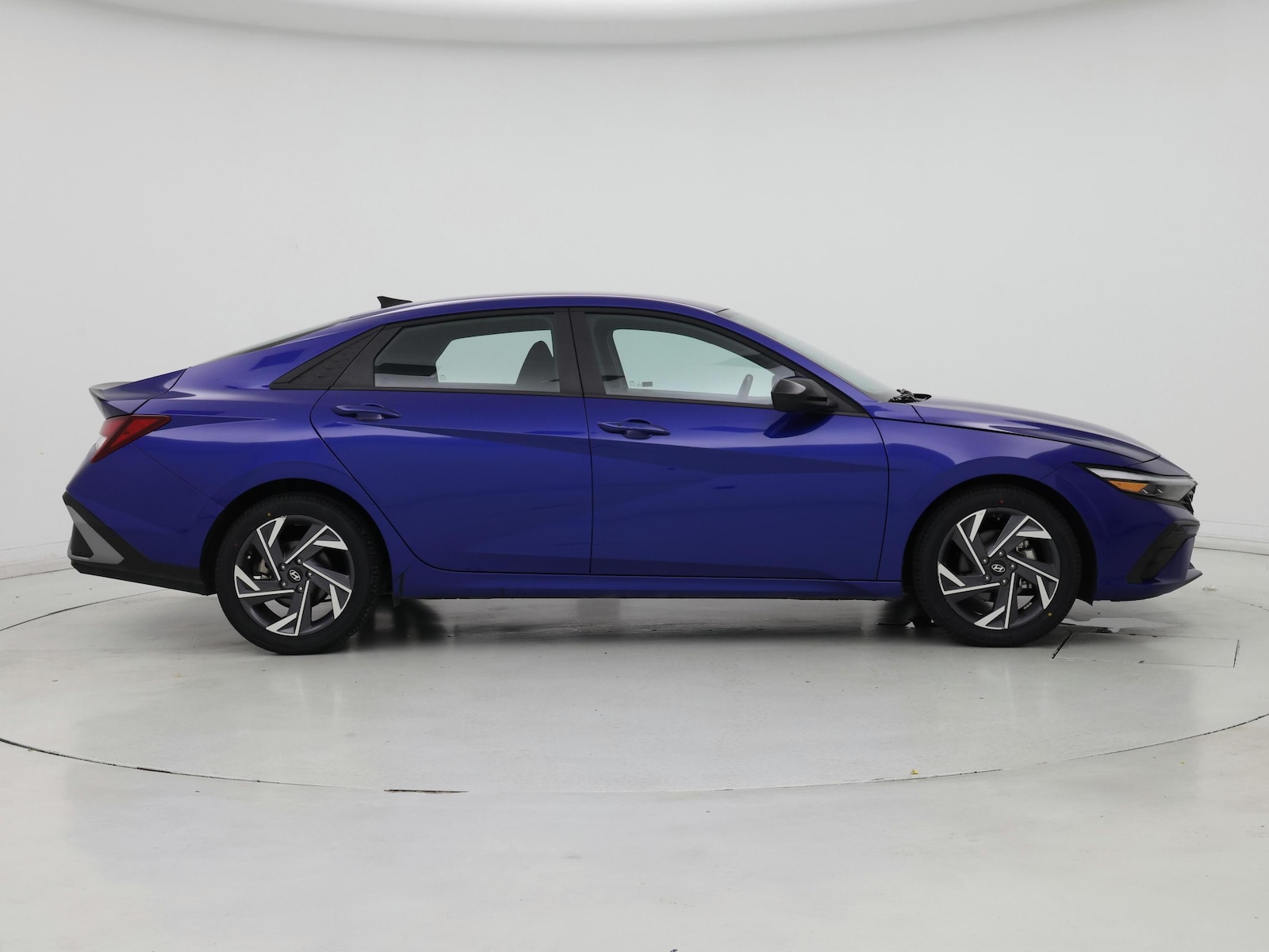 2025 Hyundai Elantra SEL - Photo 8