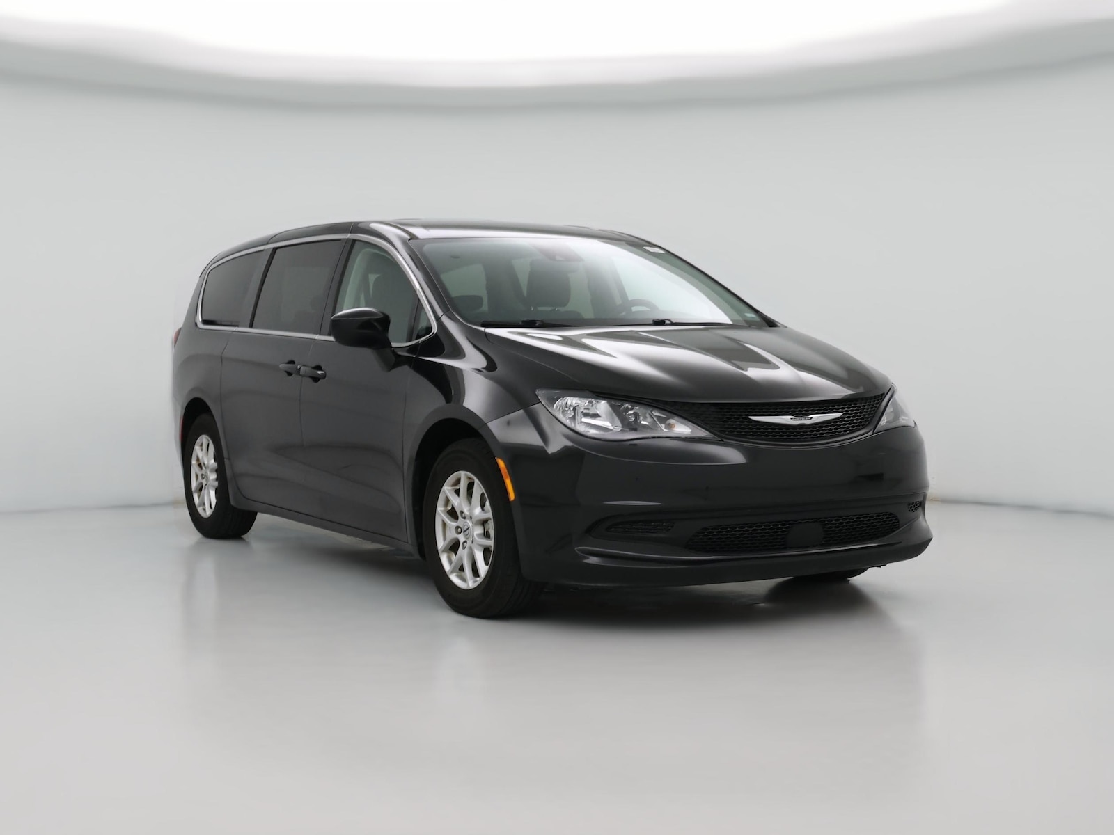 2023 Chrysler Voyager
