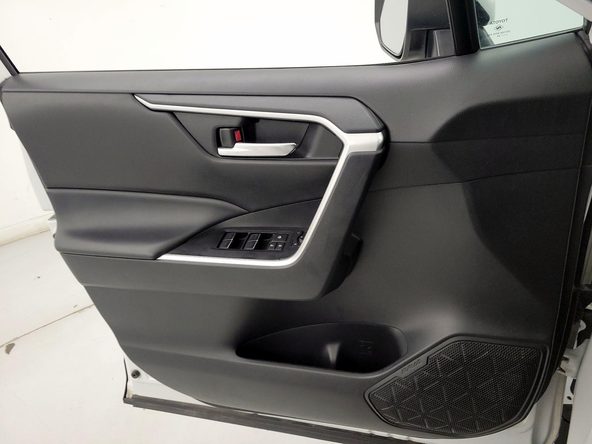 Thumbnail: 2024 Toyota RAV4 - 12