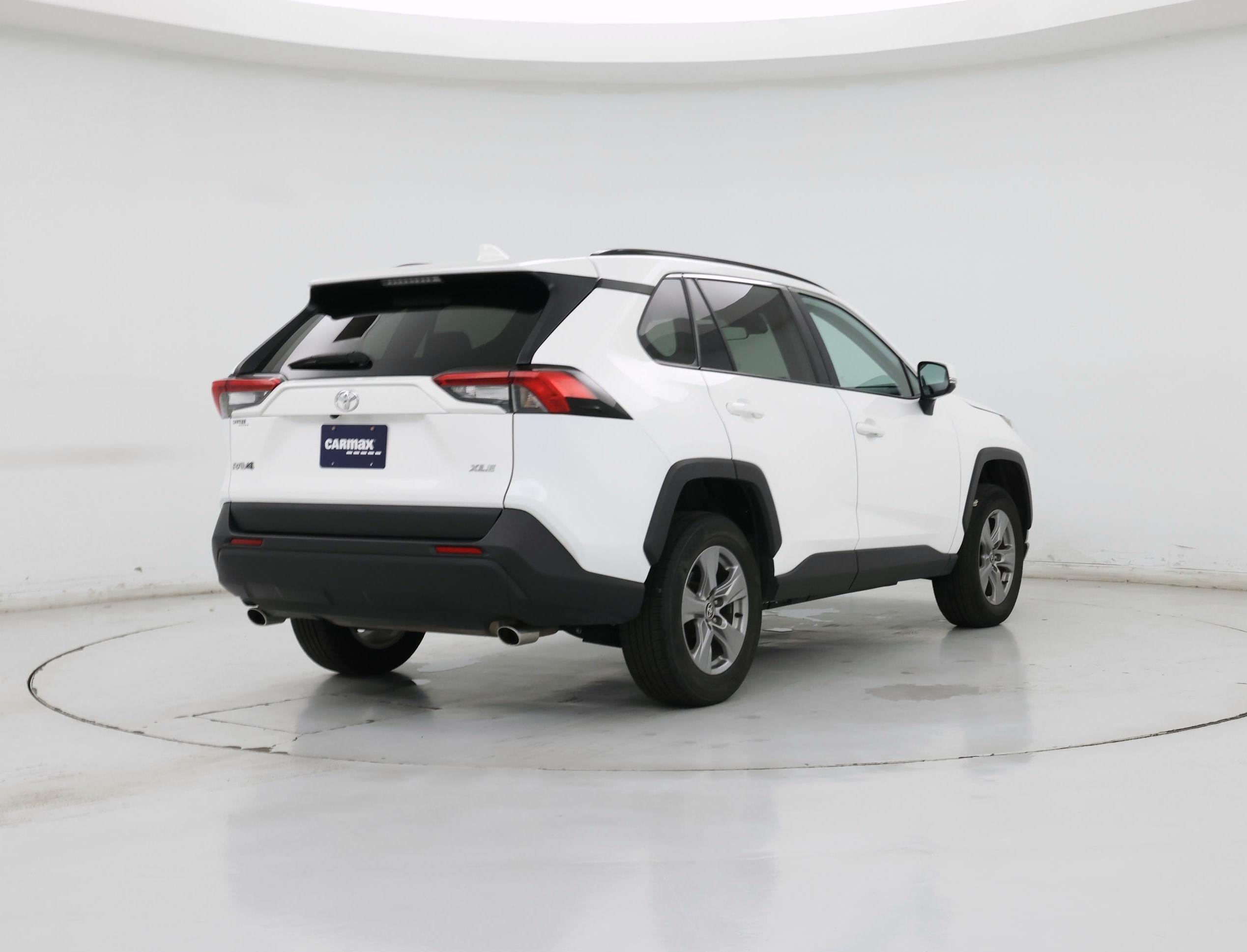 Thumbnail: 2024 Toyota RAV4 - 8