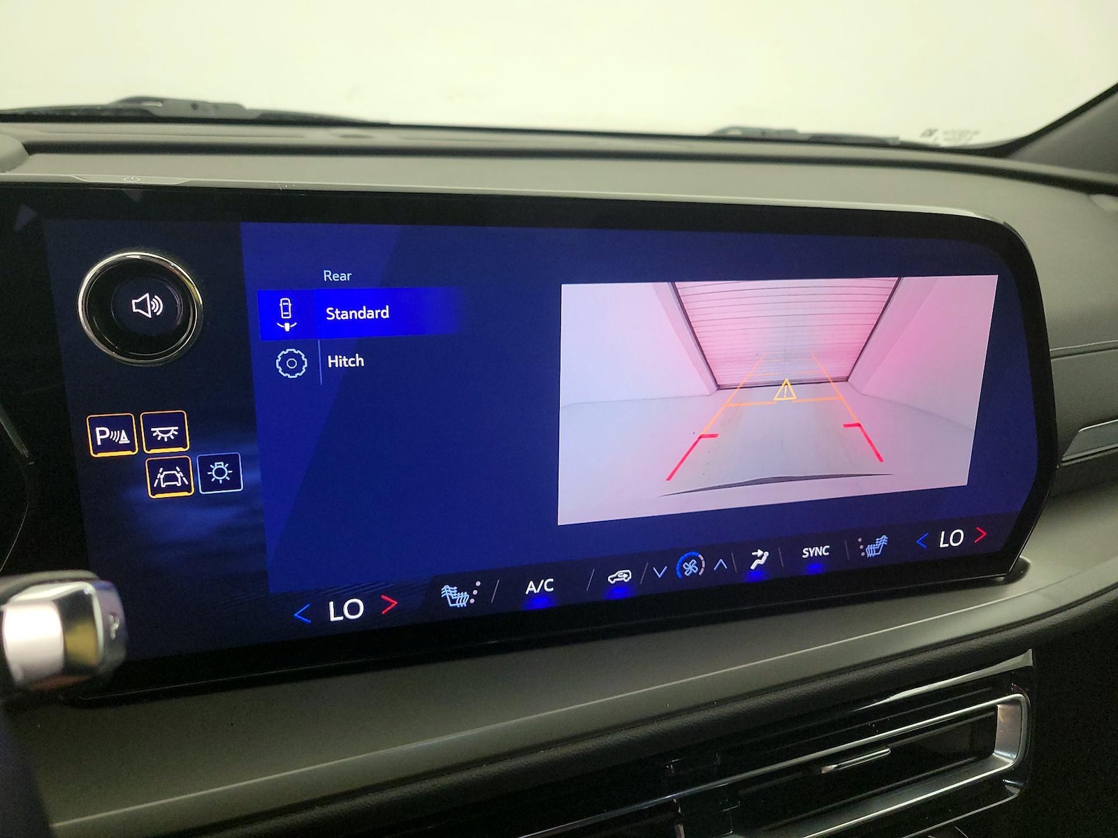 2025 Chevrolet Traverse LT - Photo 15