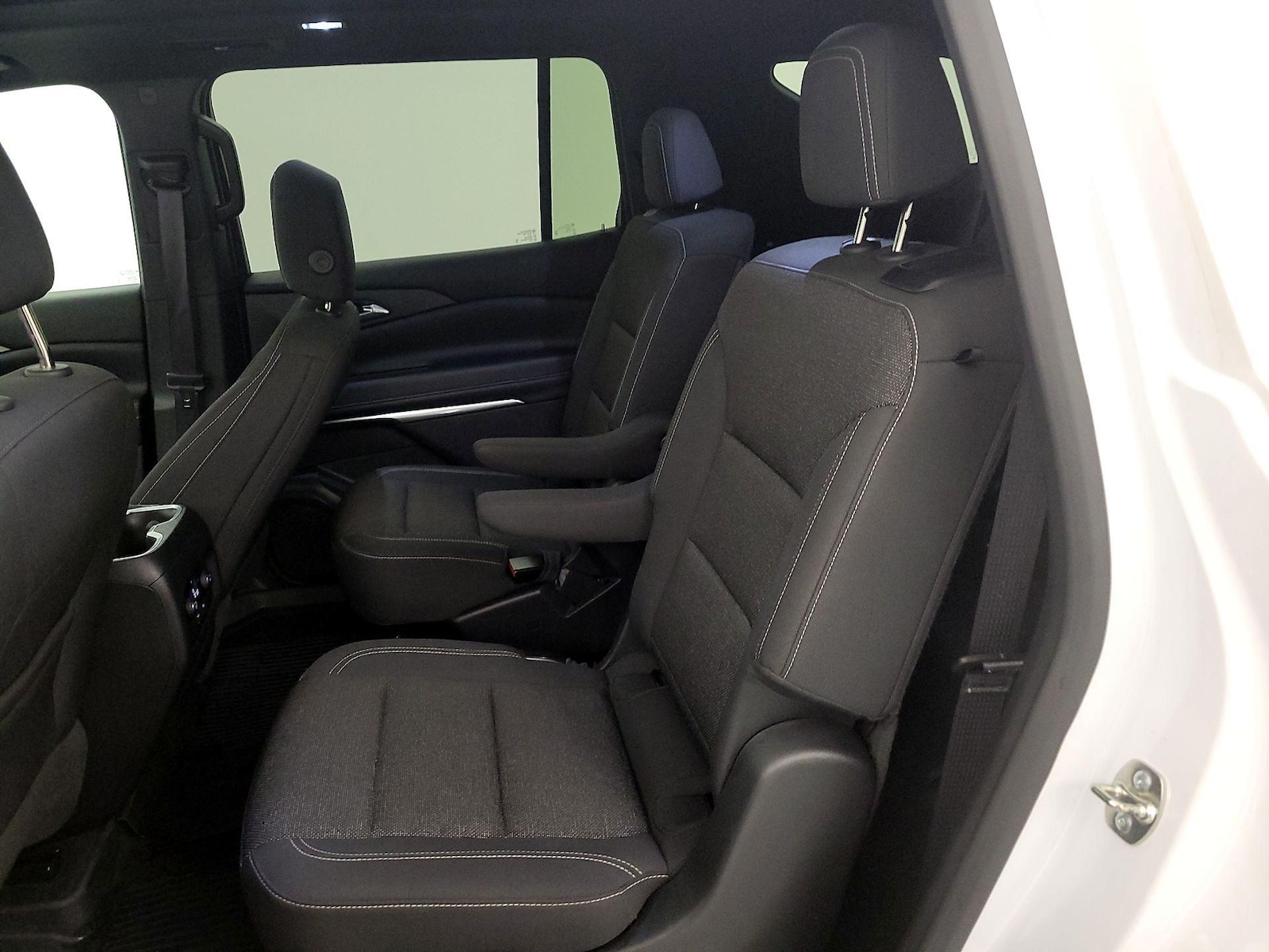2025 Chevrolet Traverse LT - Photo 21