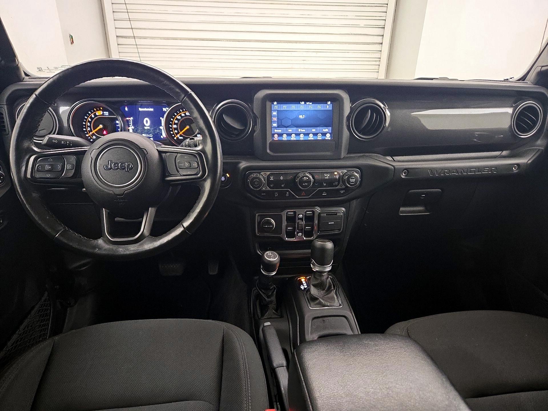 Thumbnail: 2021 Jeep Wrangler - 9