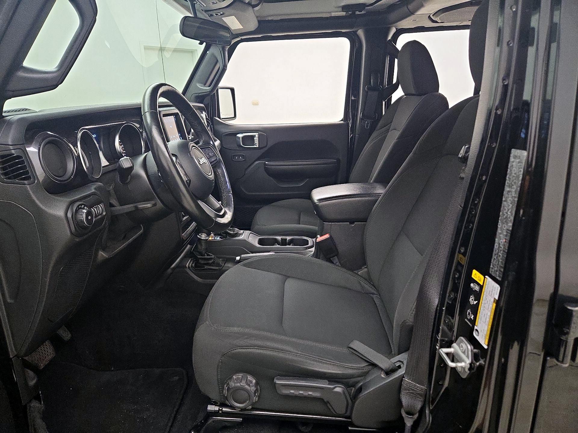 Thumbnail: 2021 Jeep Wrangler - 11