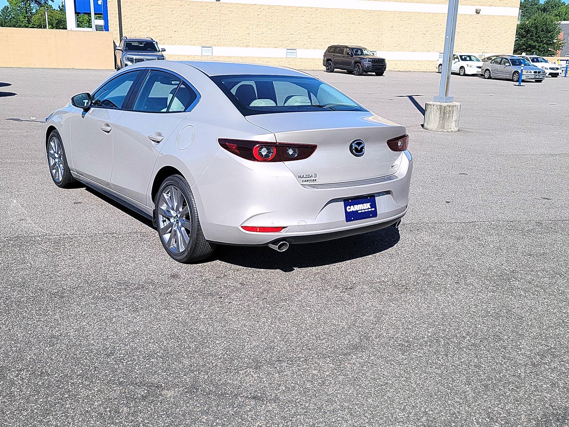 Thumbnail: 2022 Mazda Mazda3 - 7